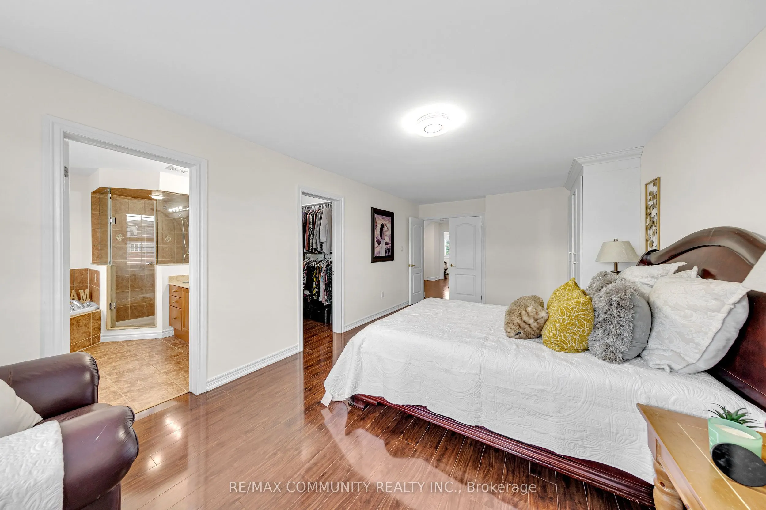 17 Rouge Bank Drive