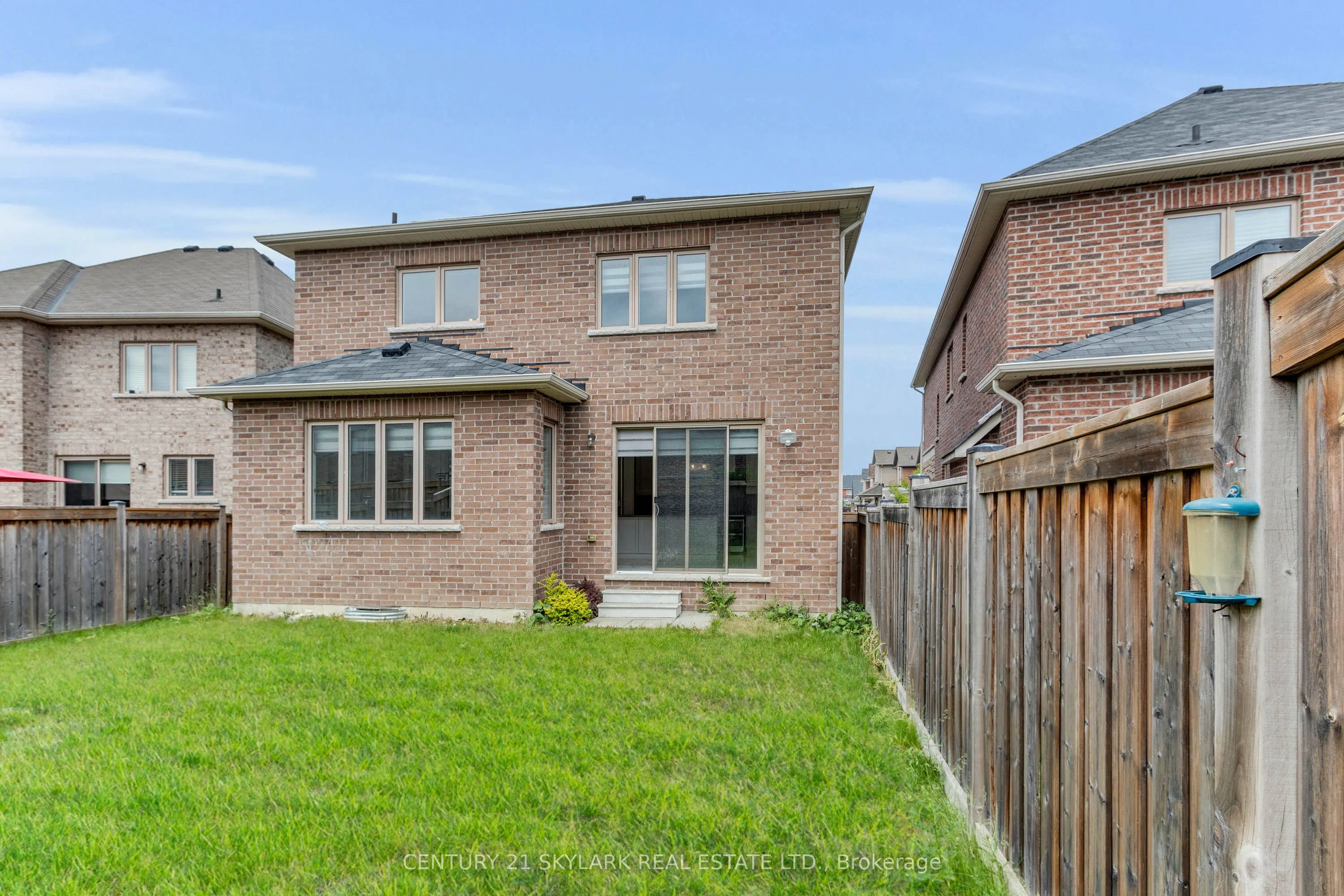 106 McDonnell Crescent