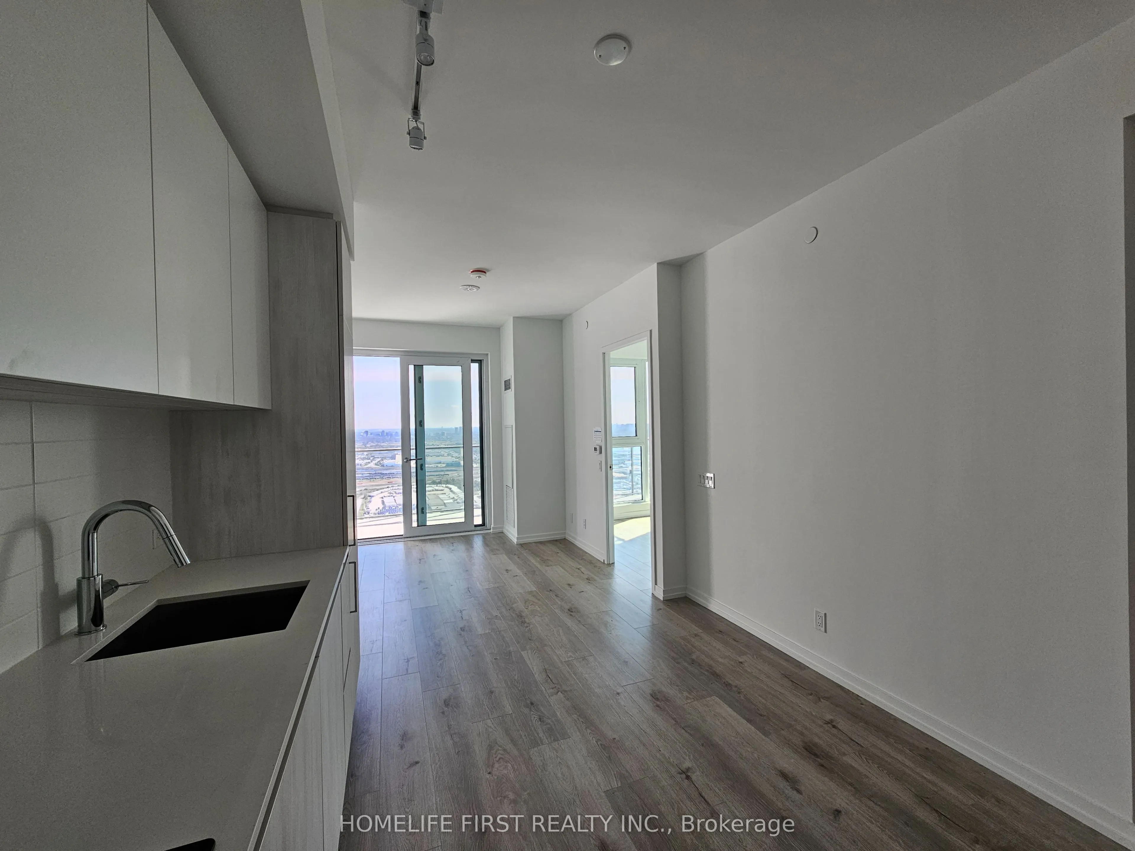7890 jane Street, #5011