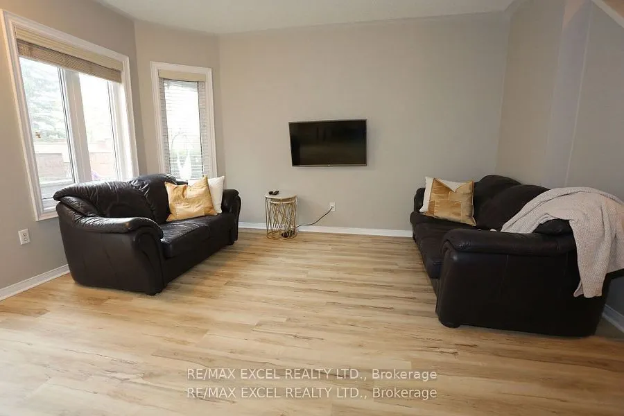 735 New Westminster Drive, #37