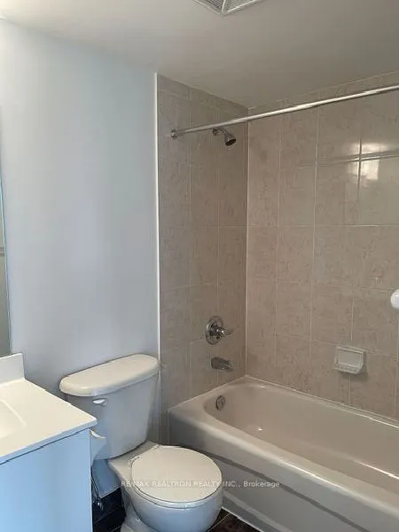 75 South Town Centre Boulevard, #1111