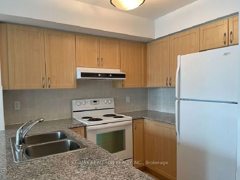 75 South Town Centre Boulevard, #1111