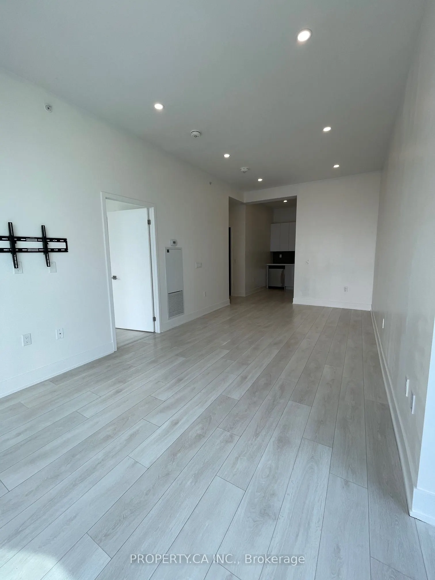 2916 Highway 7 Road, #615