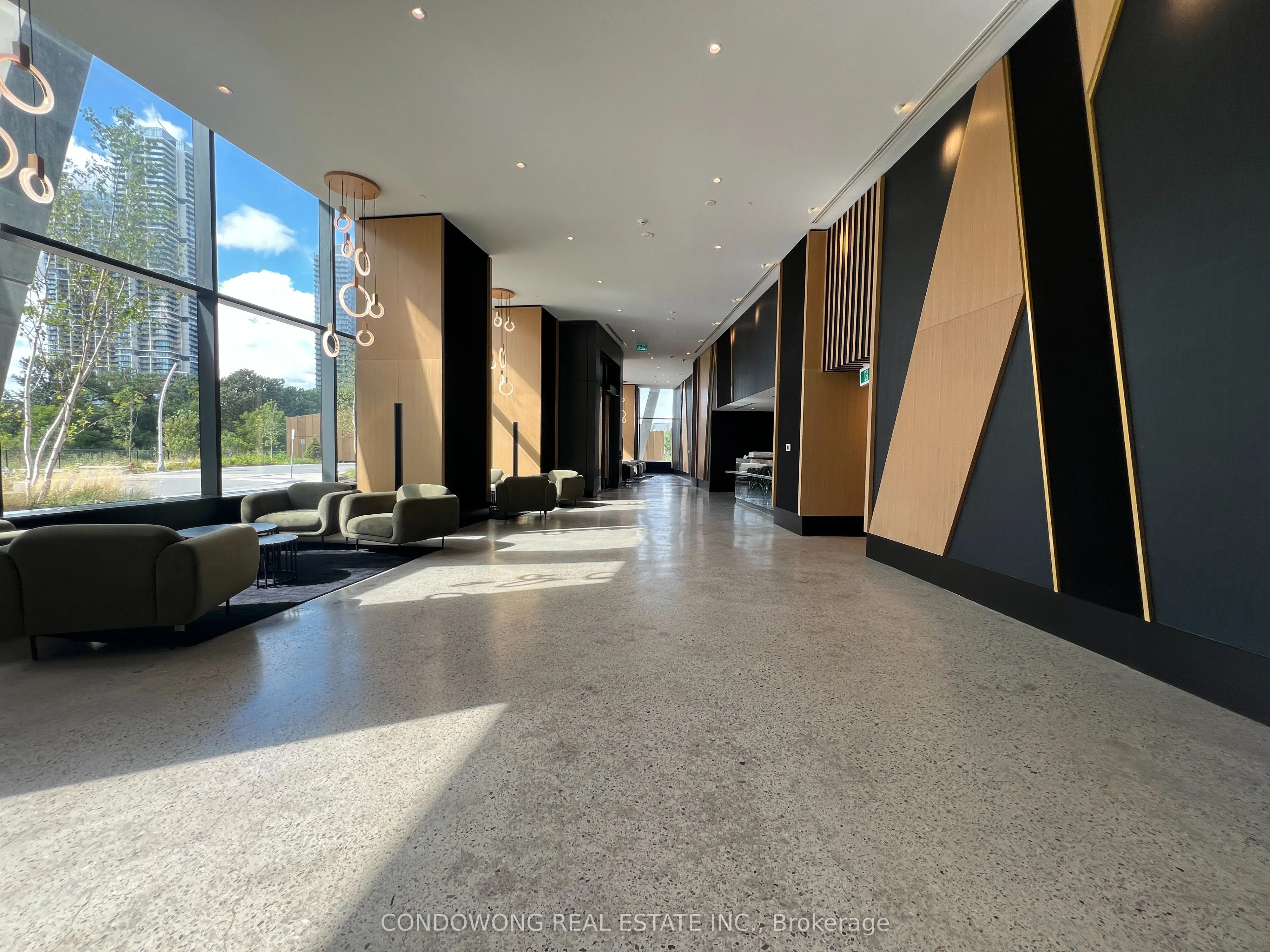 2920 Highway 7 Road, #2001