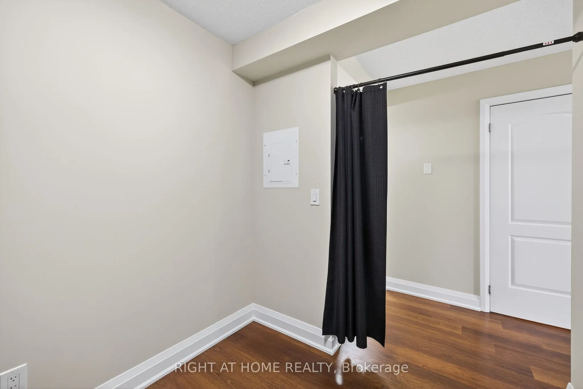 20 North Park Road, #803