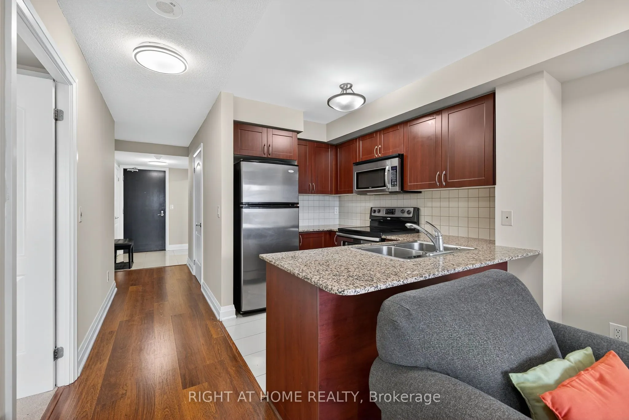 20 North Park Road, #803