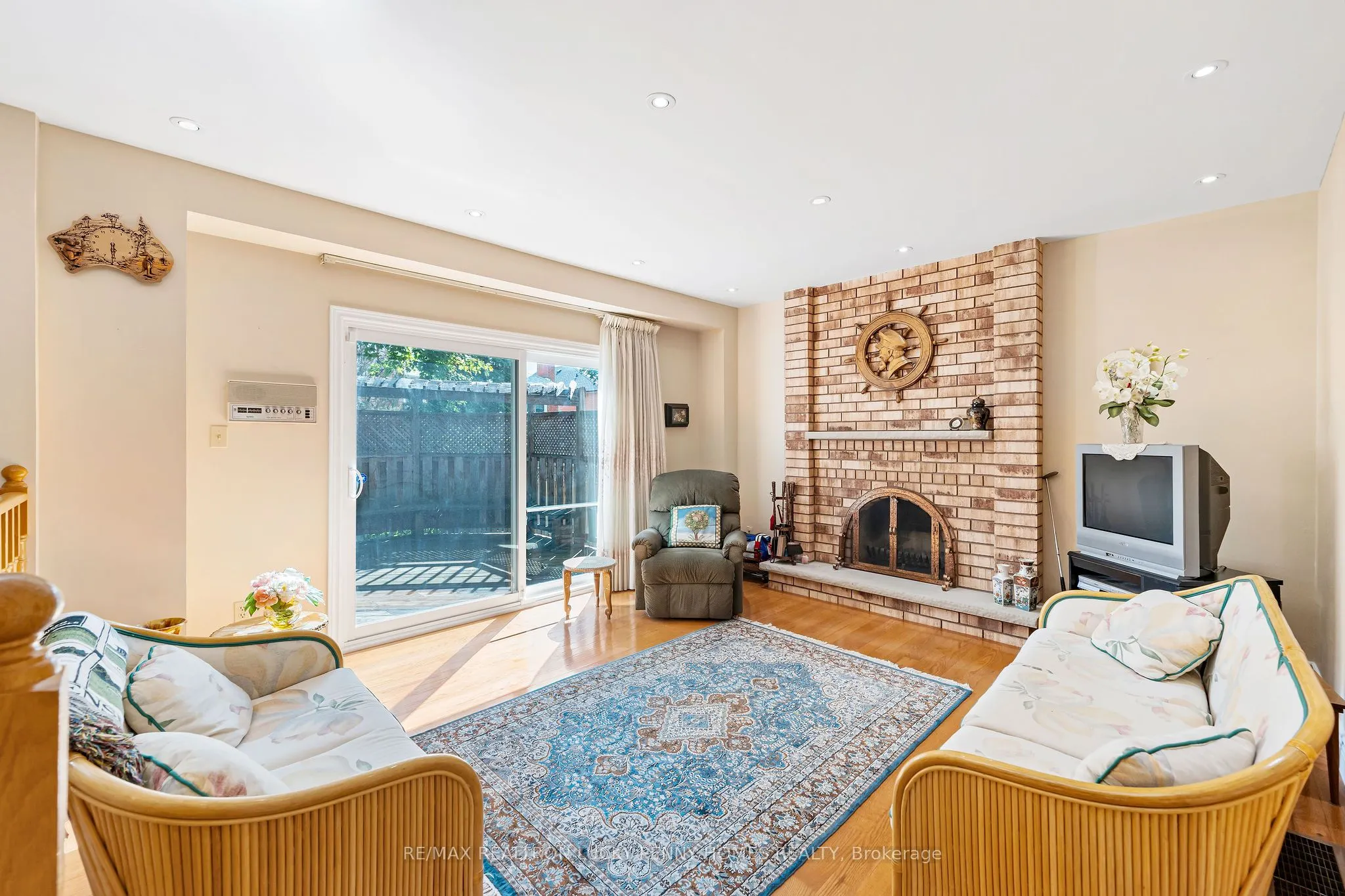 47 Tomlinson Circle