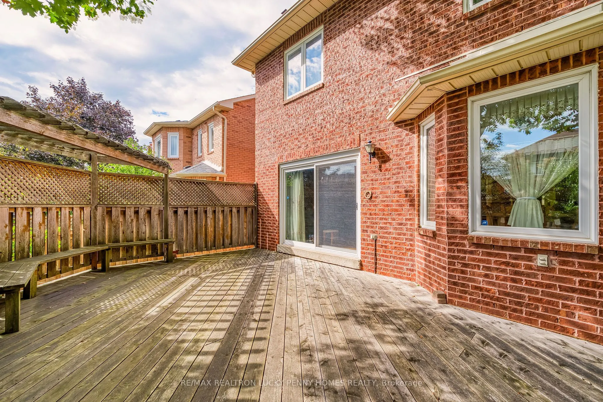 47 Tomlinson Circle