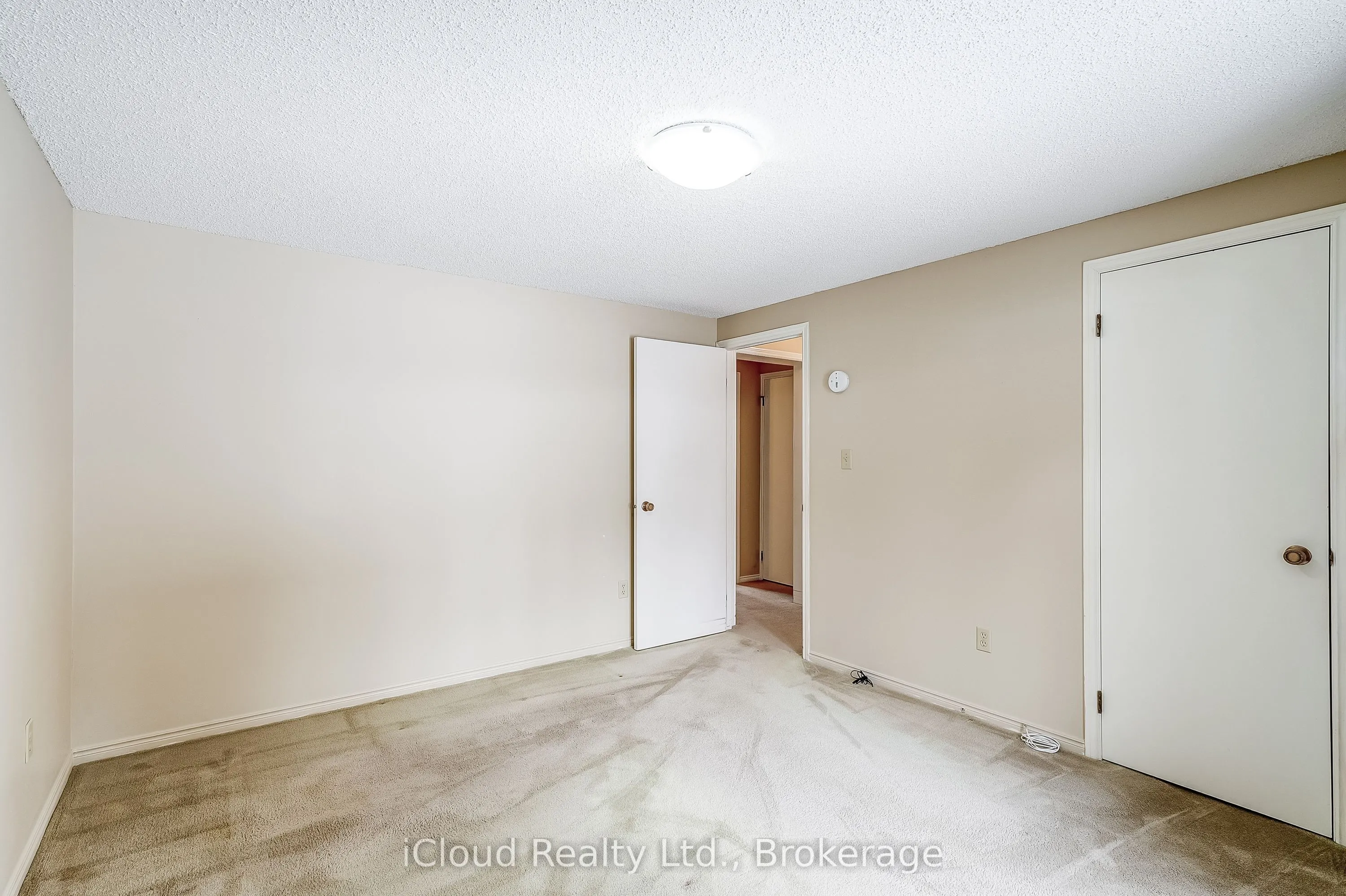 2 Balsam Ct Court S