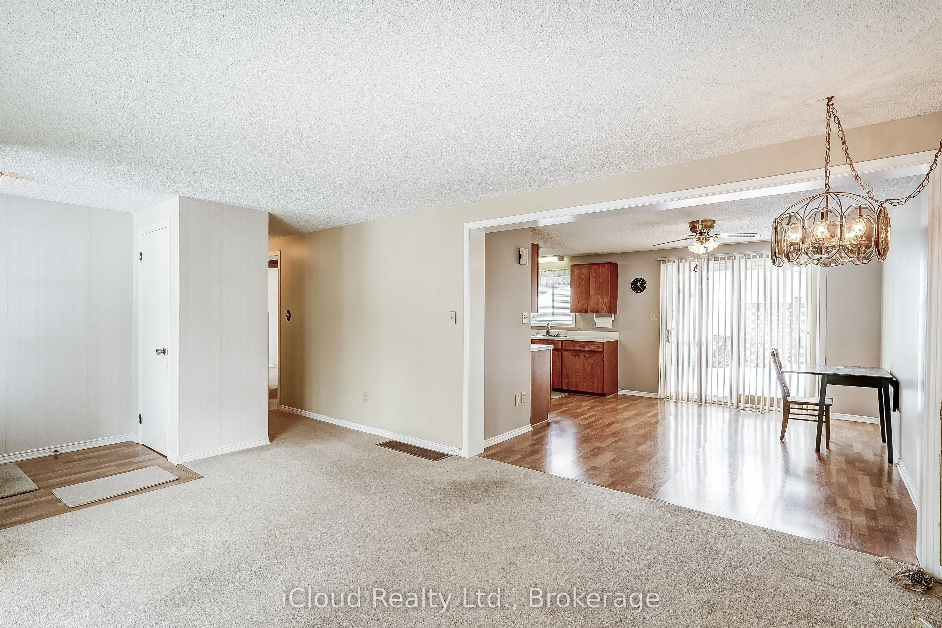 2 Balsam Ct Court S