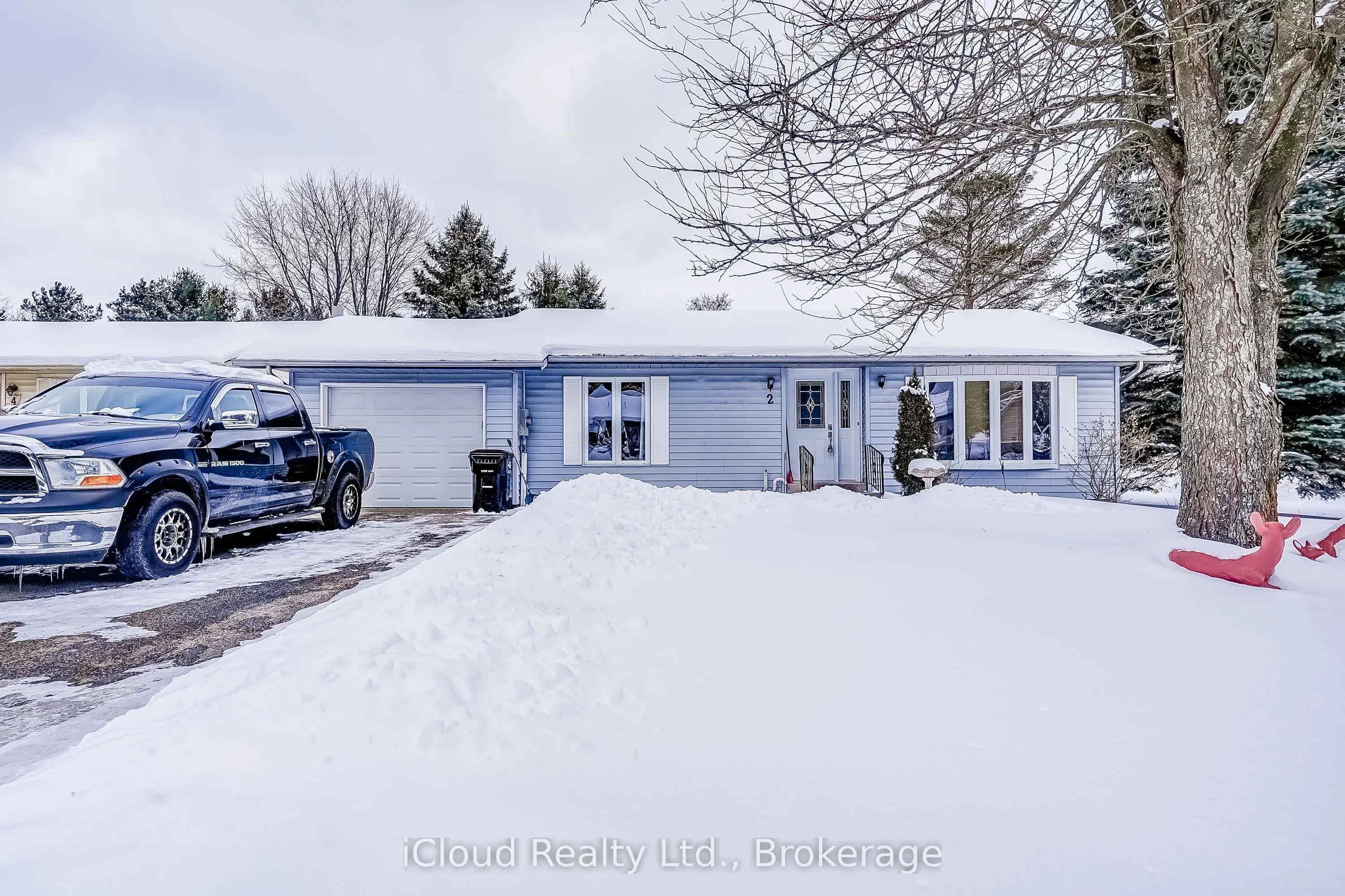 2 Balsam Ct Court S