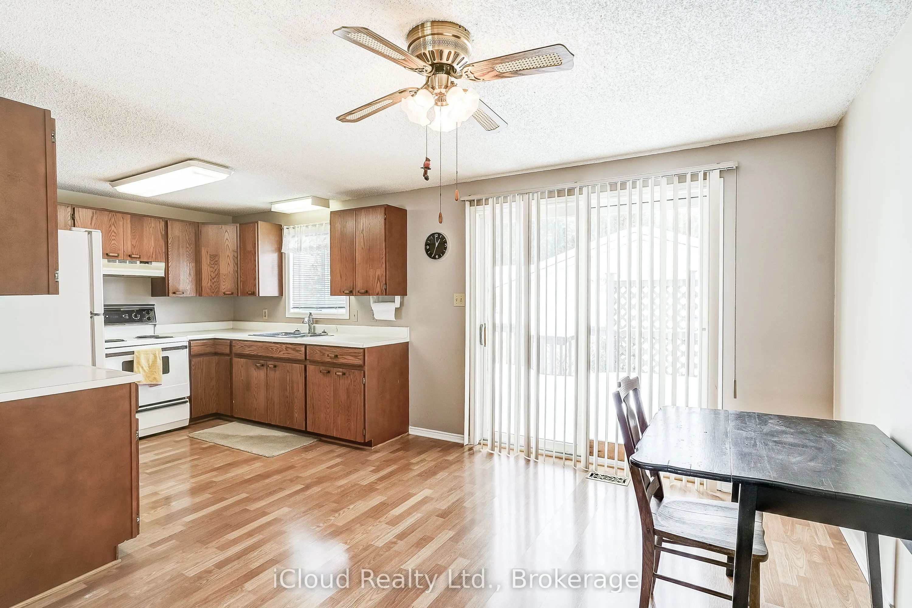 2 Balsam Ct Court S