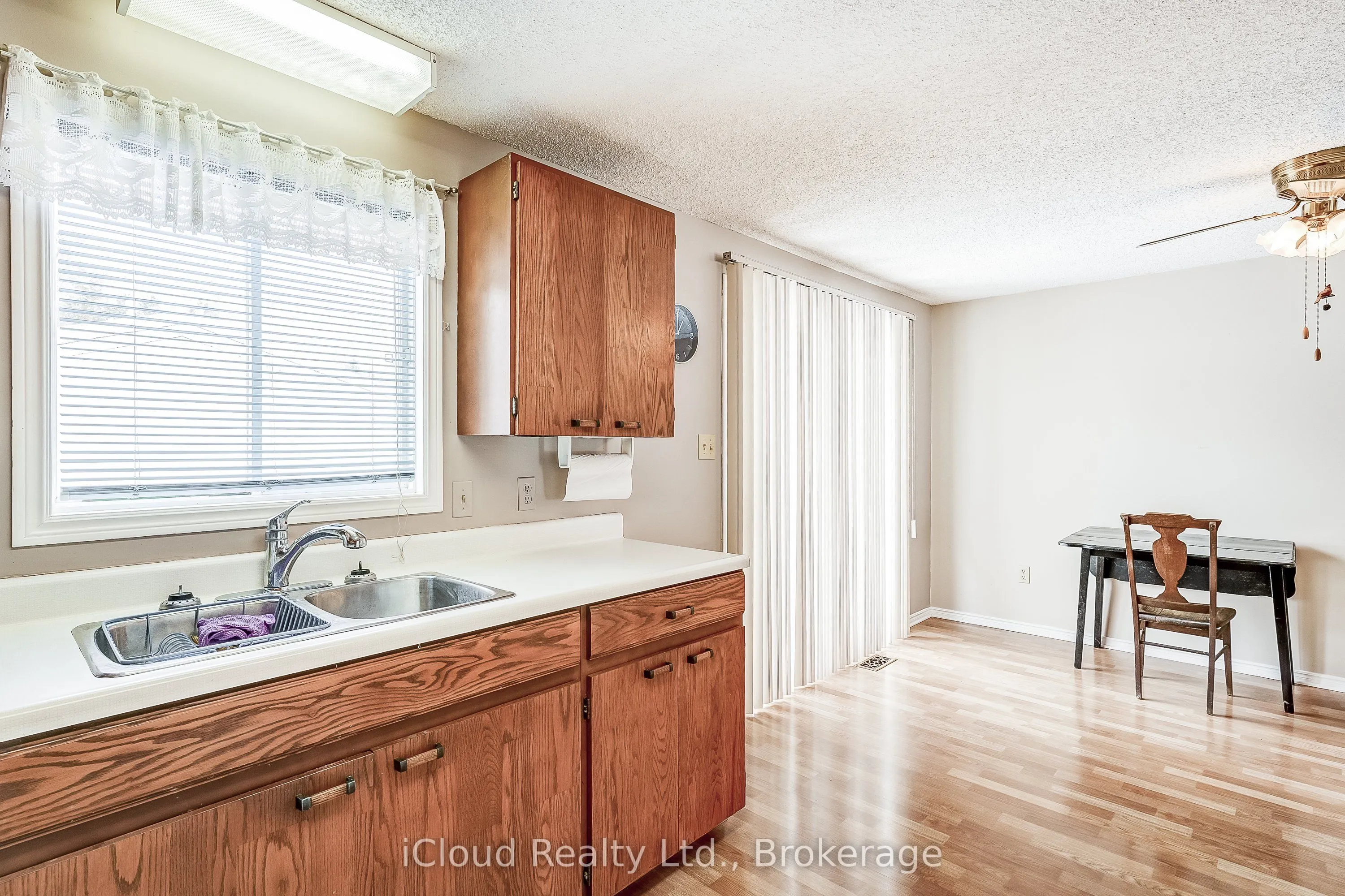 2 Balsam Ct Court S