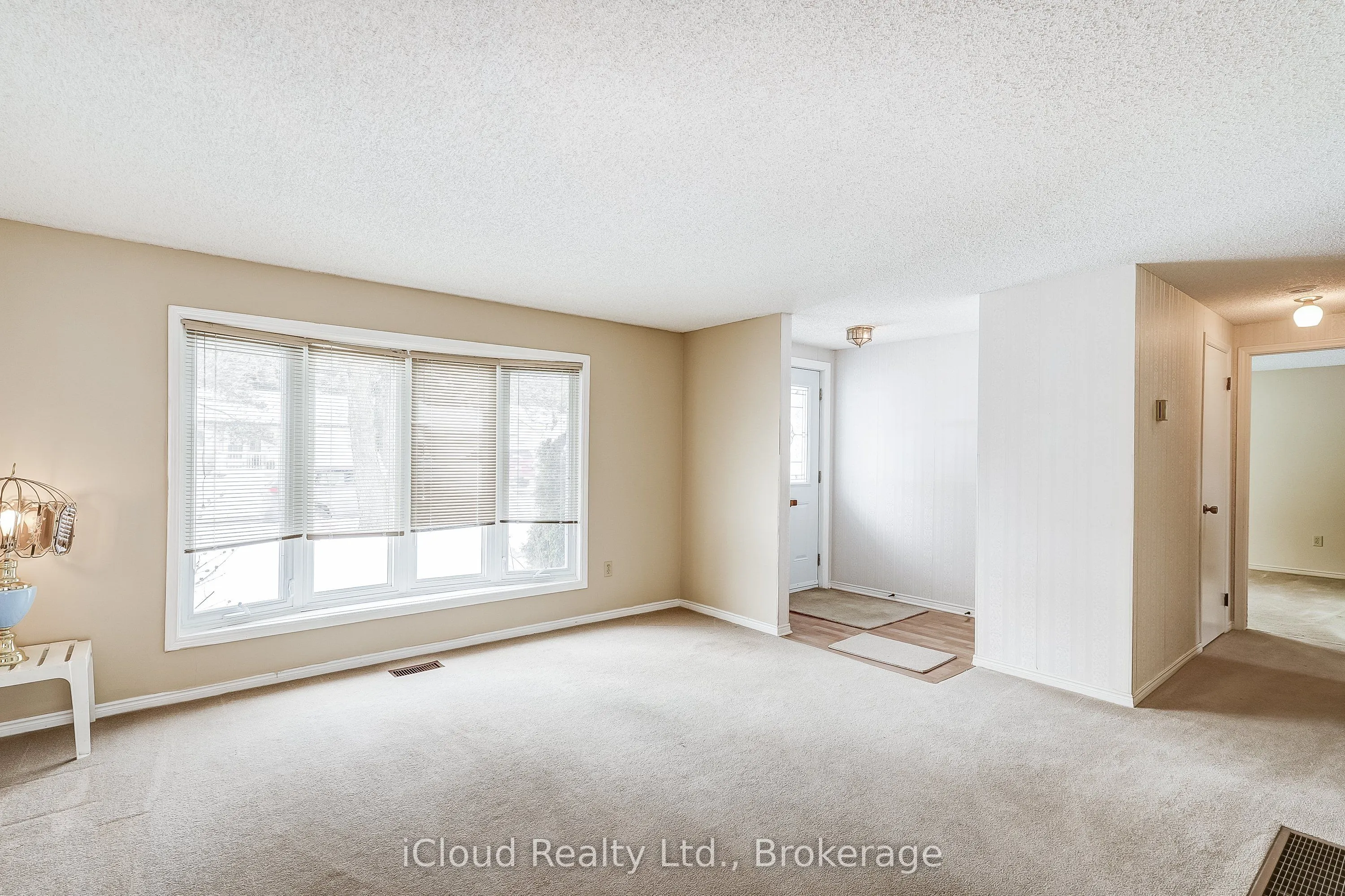 2 Balsam Ct Court S