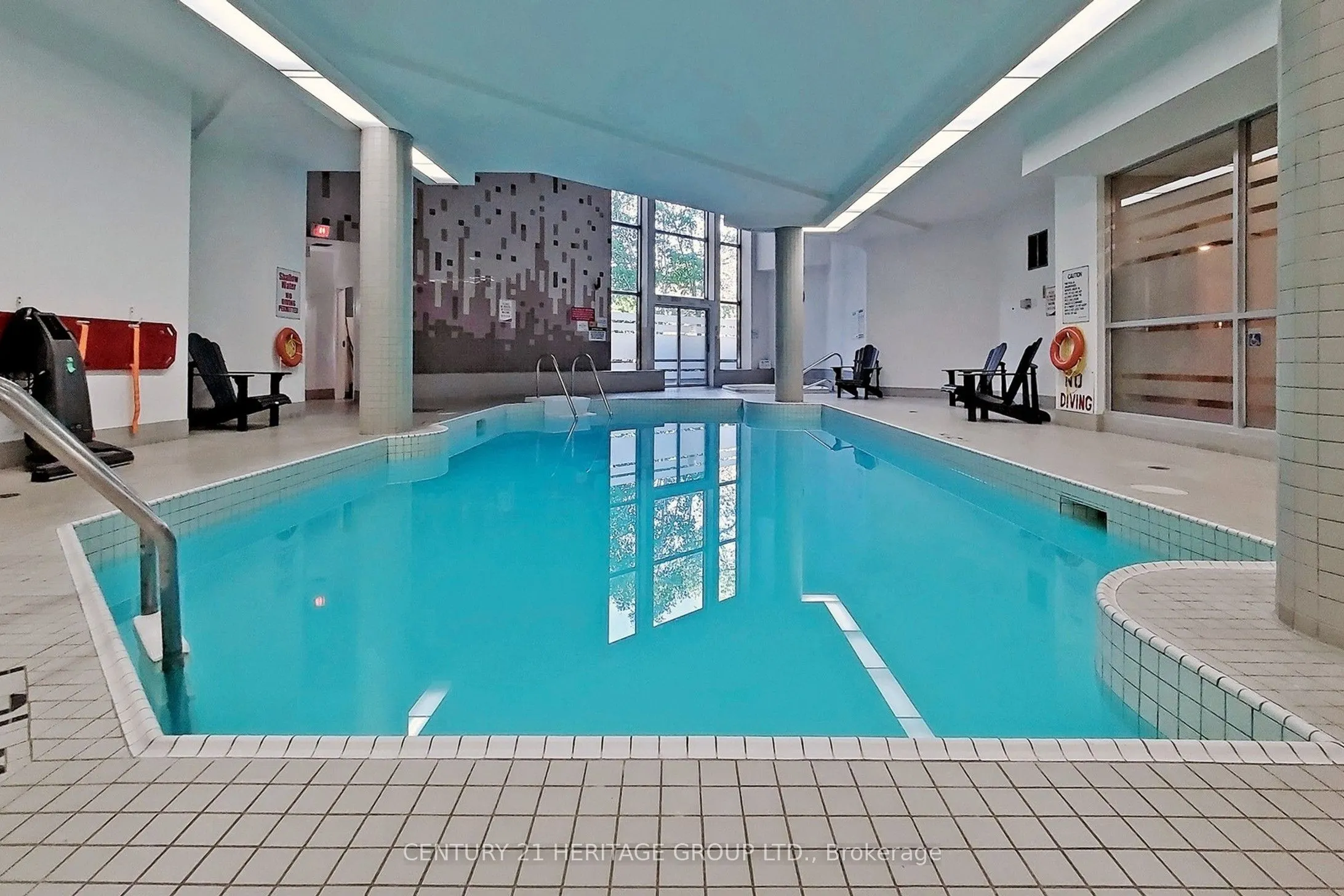 326 Major Mackenzie Drive E, #622