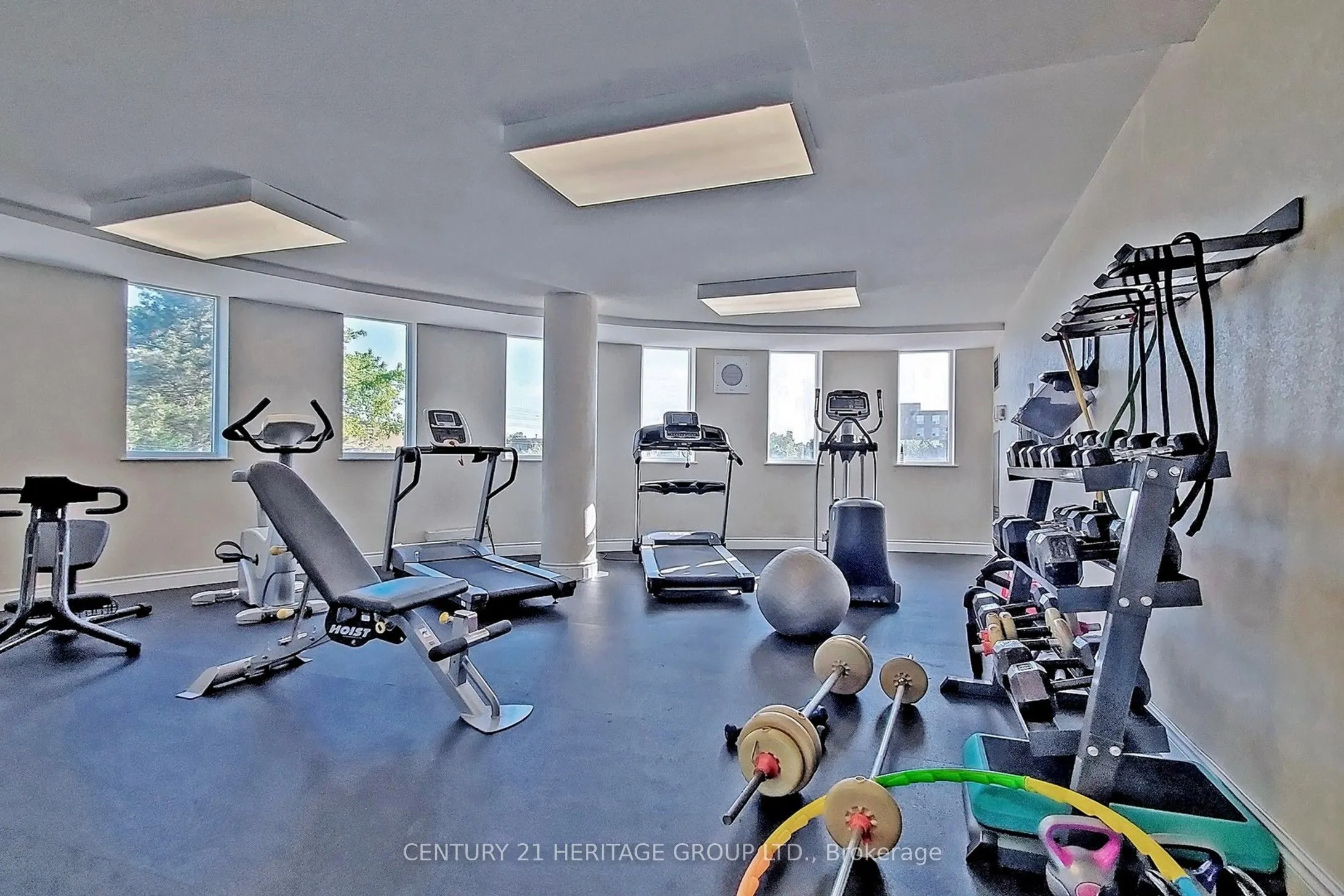 326 Major Mackenzie Drive E, #622