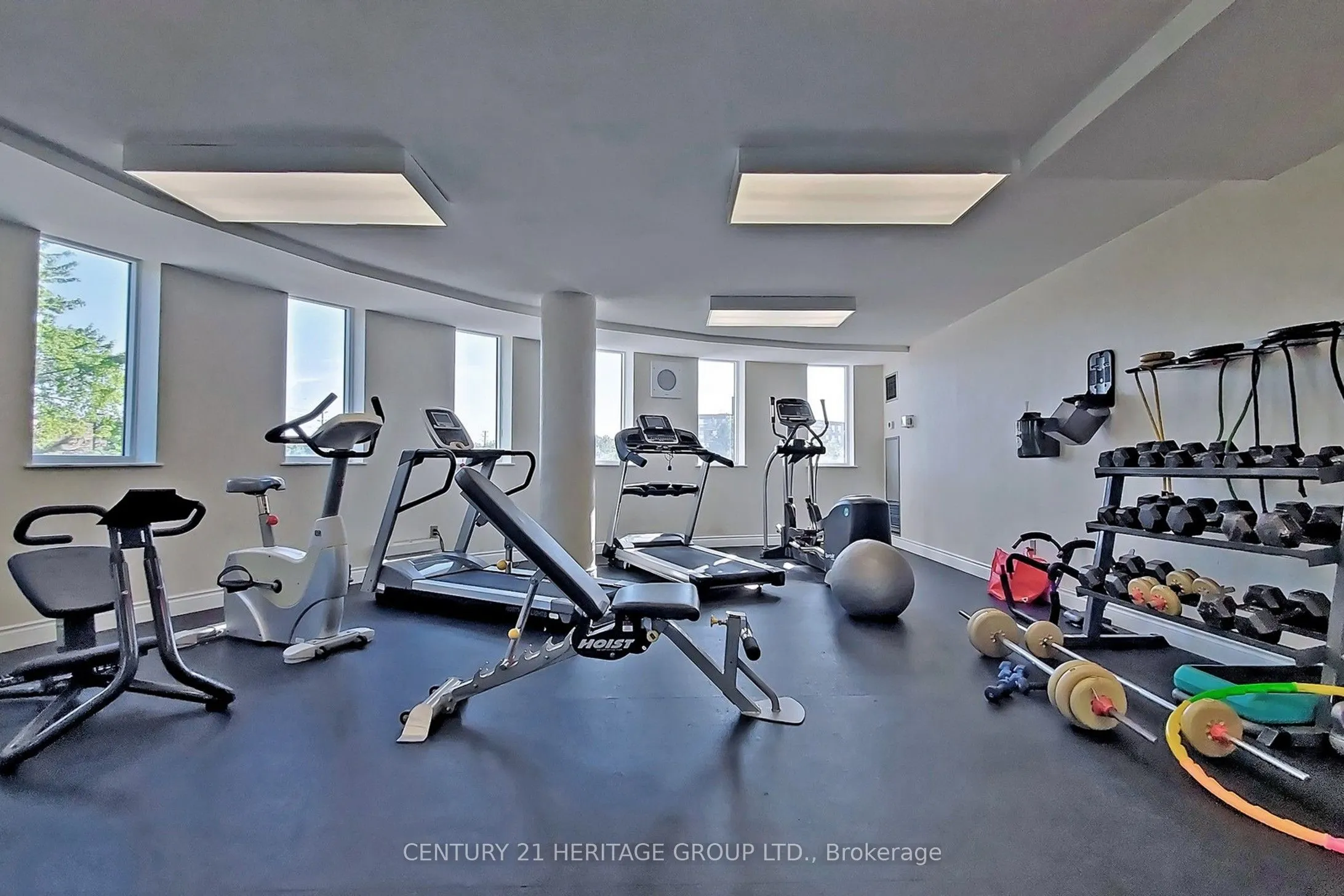 326 Major Mackenzie Drive E, #622