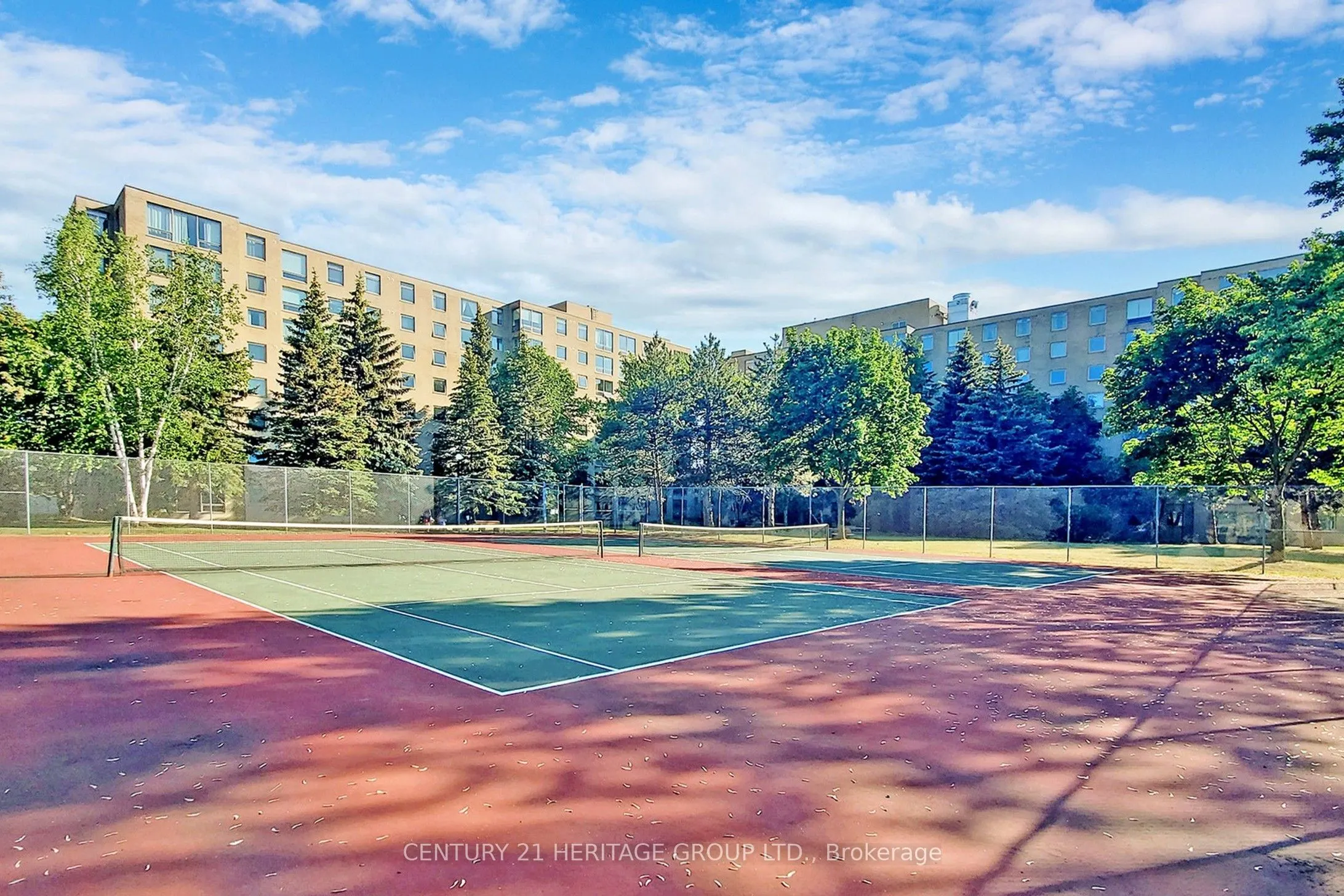326 Major Mackenzie Drive E, #622