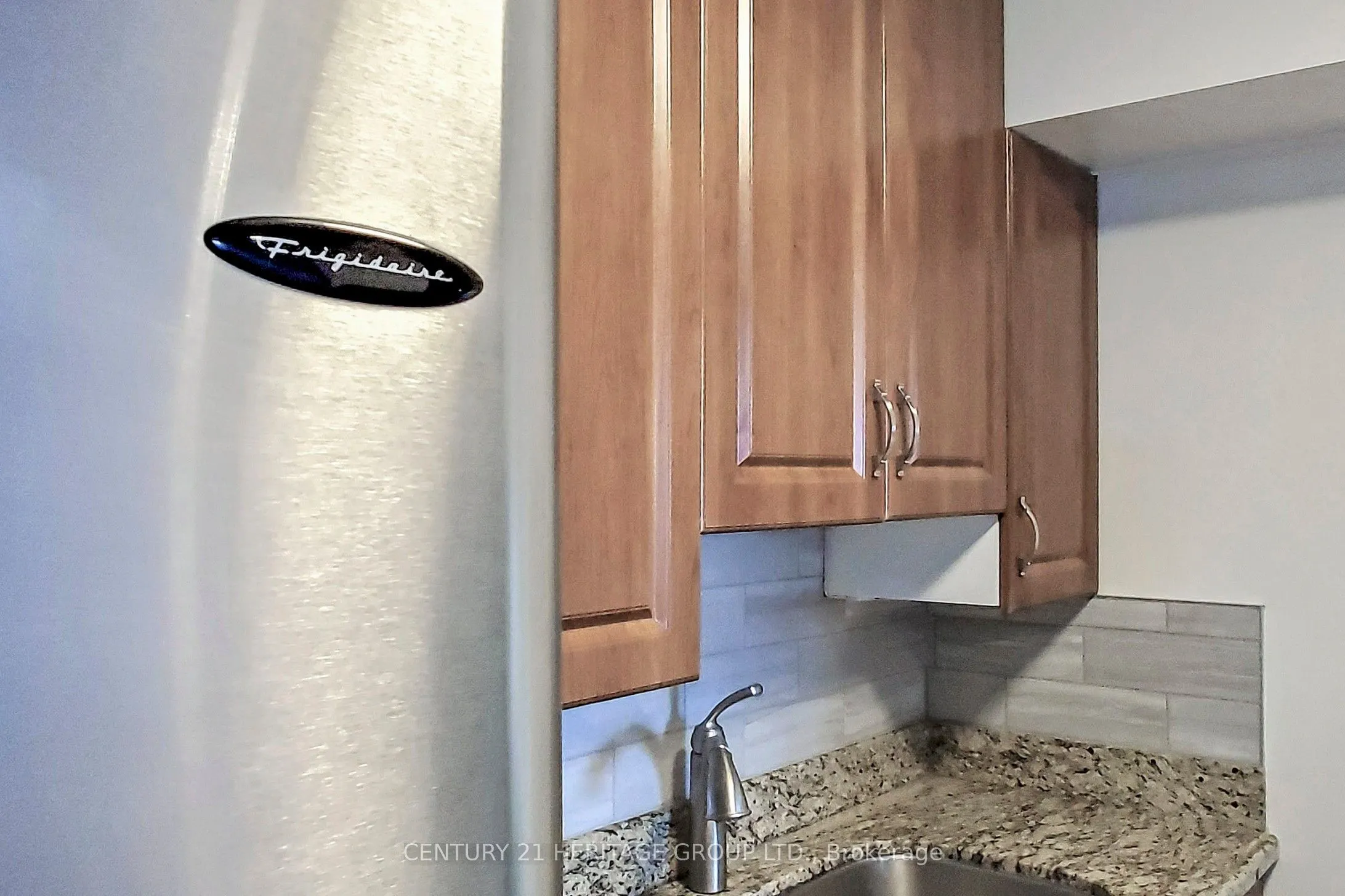 326 Major Mackenzie Drive E, #622