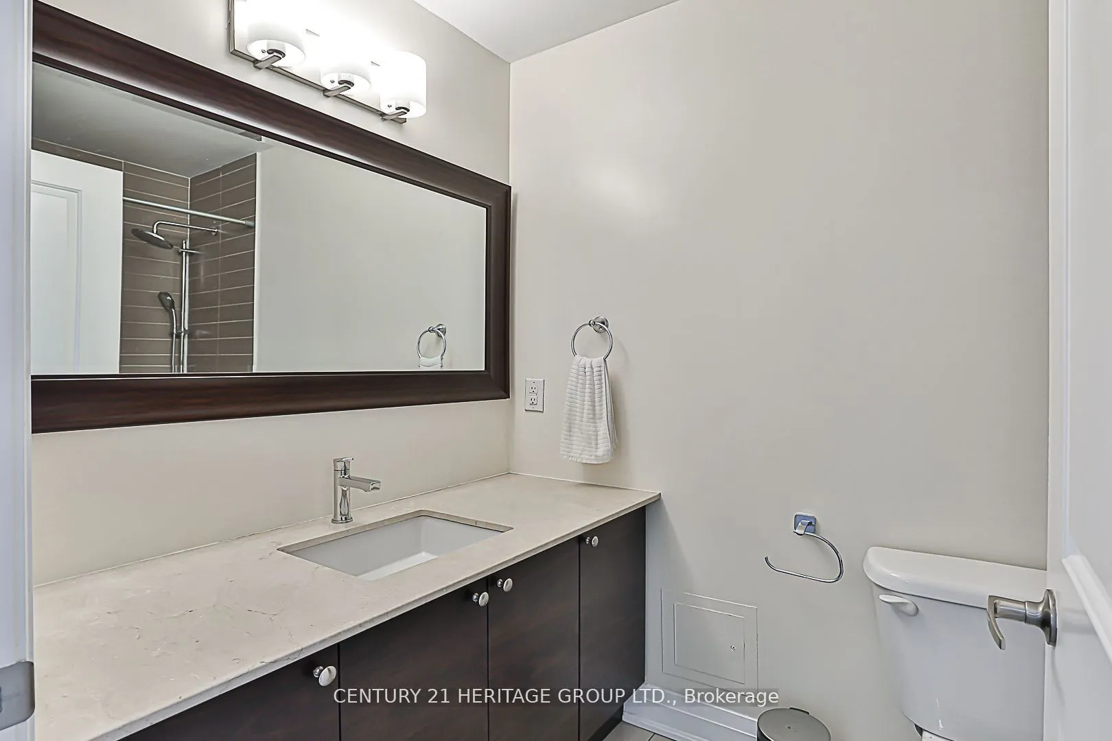 24 Woodstream Boulevard, #809