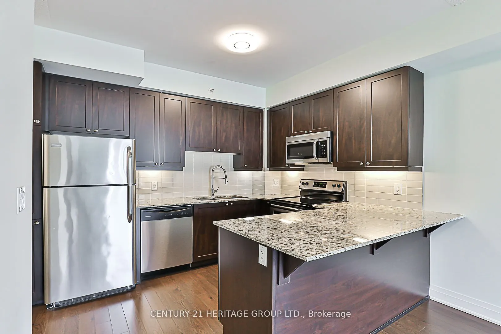 24 Woodstream Boulevard, #809
