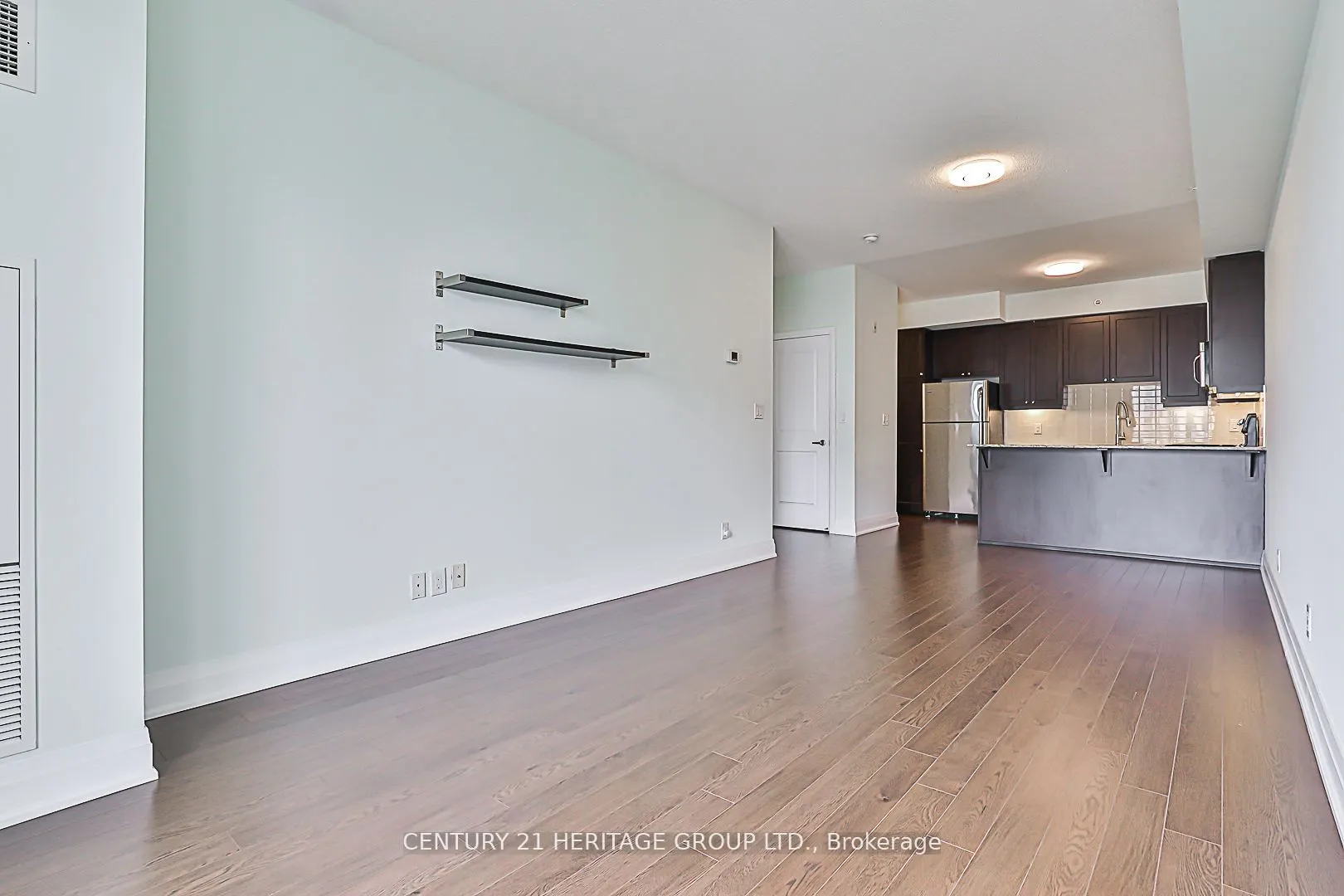 24 Woodstream Boulevard, #809