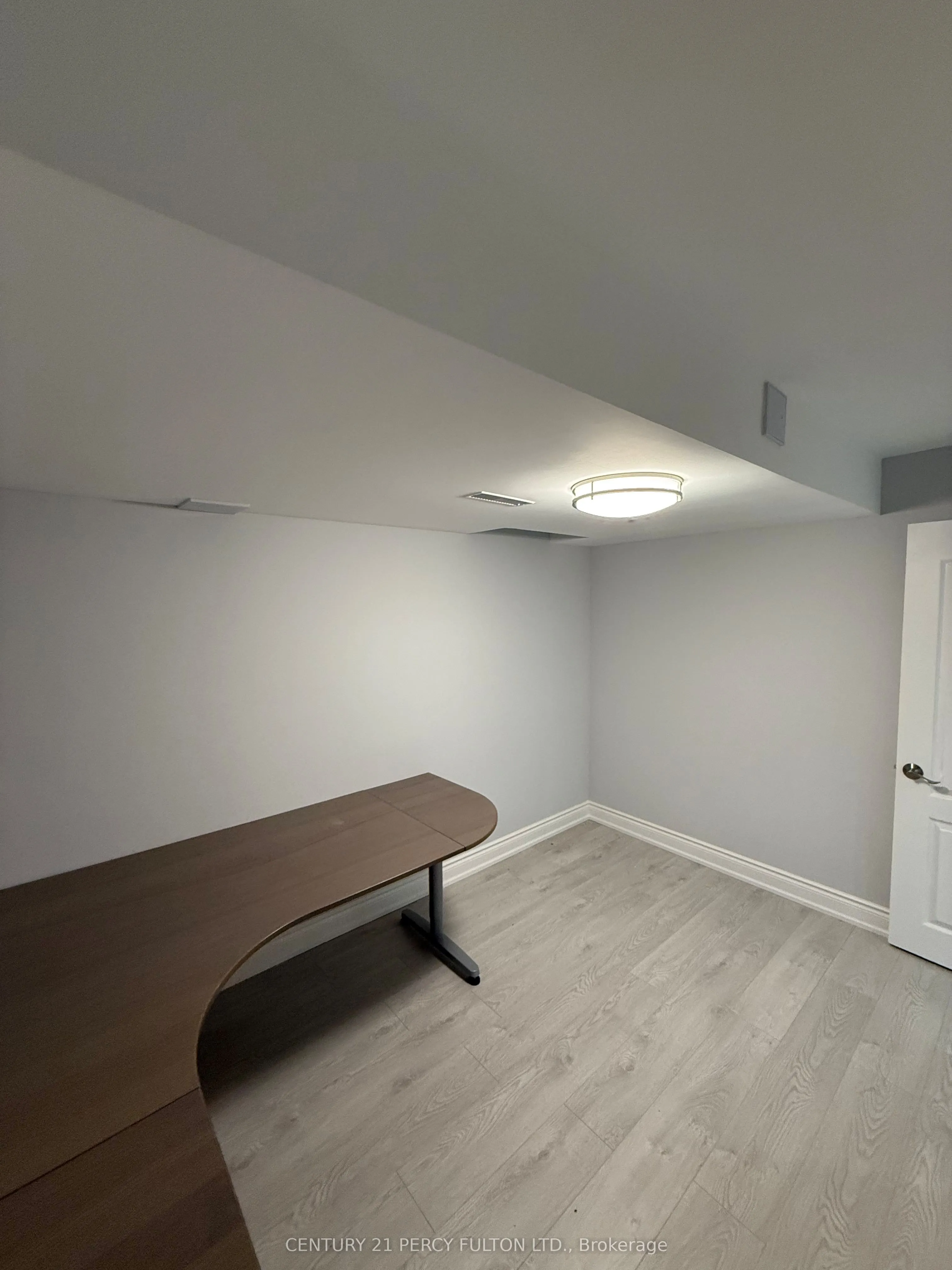 932 Schaeffer Outlook