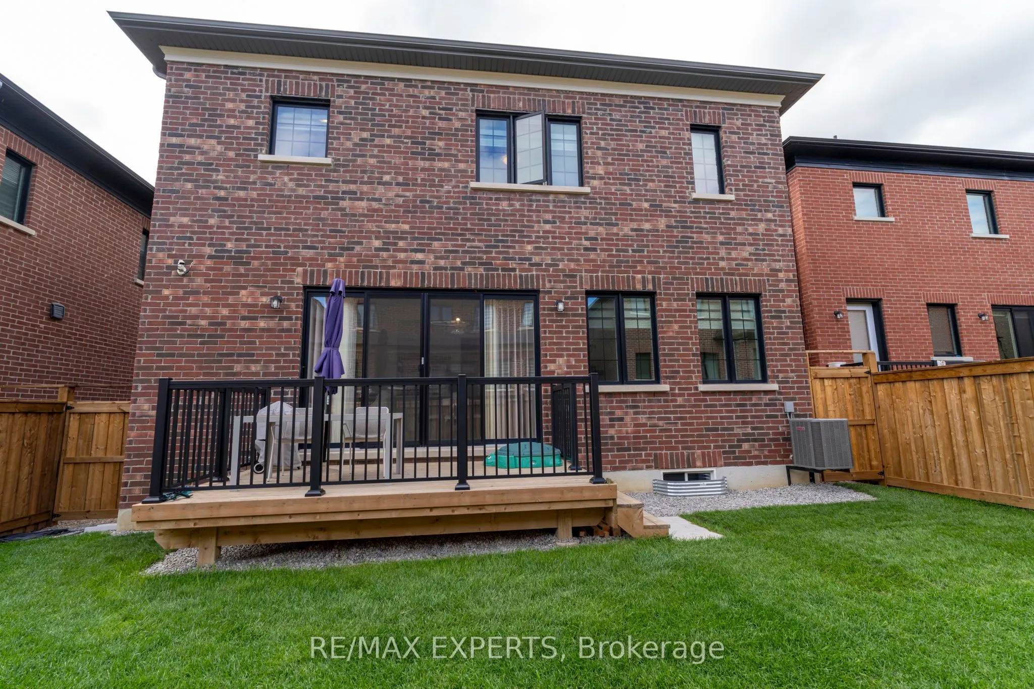 17 Kinburn Crescent