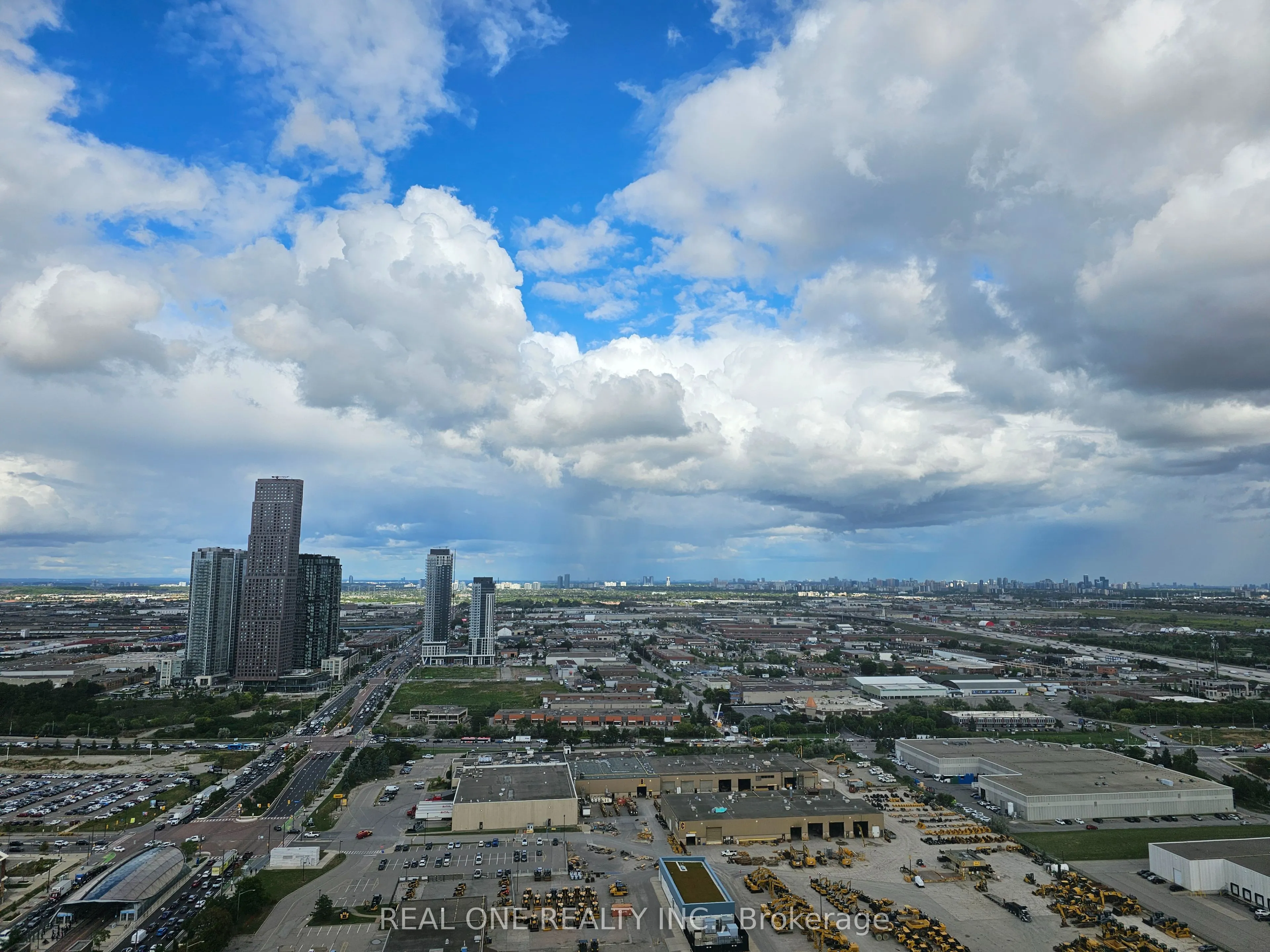 28 Interchange Way, #3908