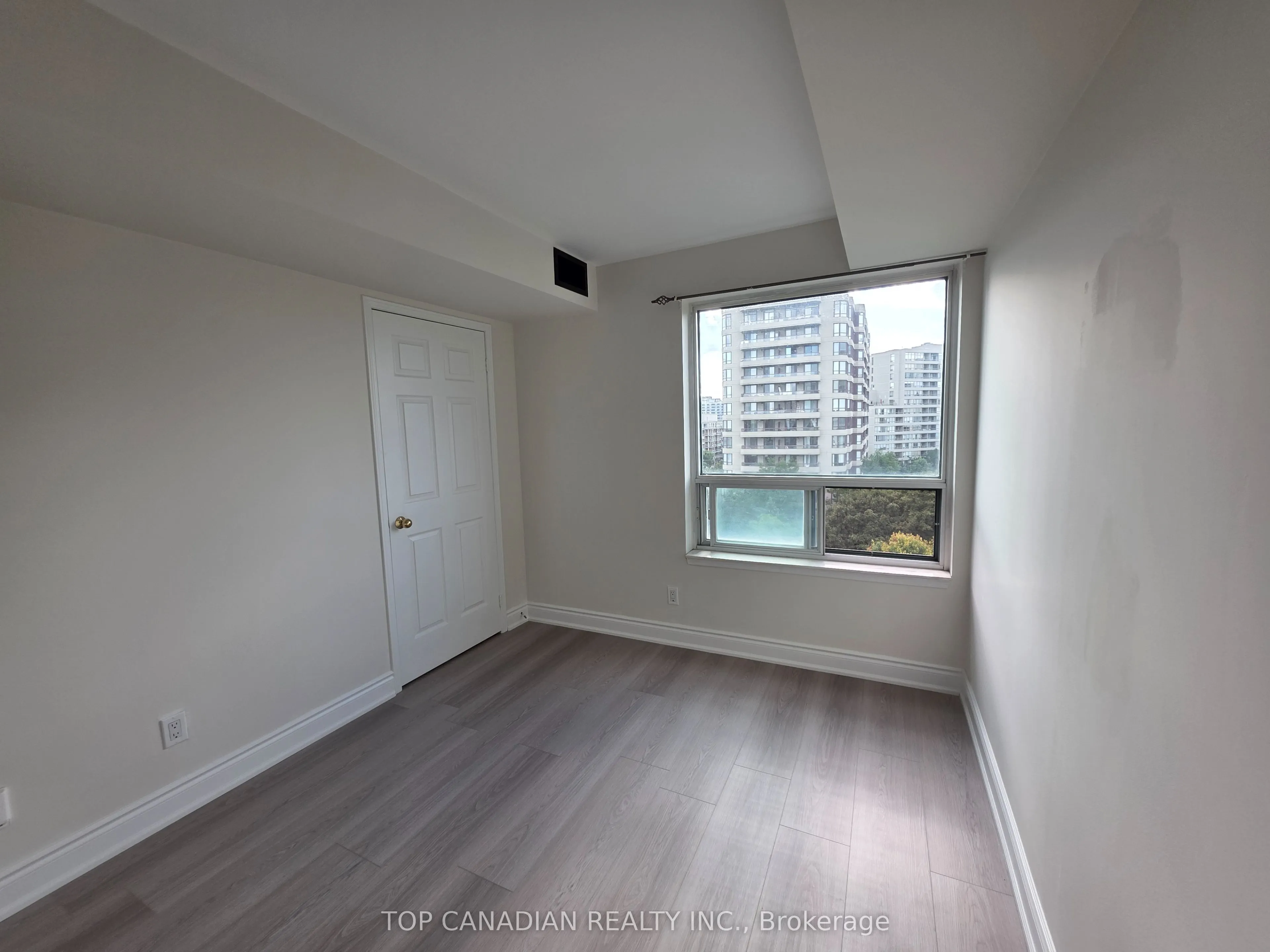 1 Emerald Lane, #Ph 409