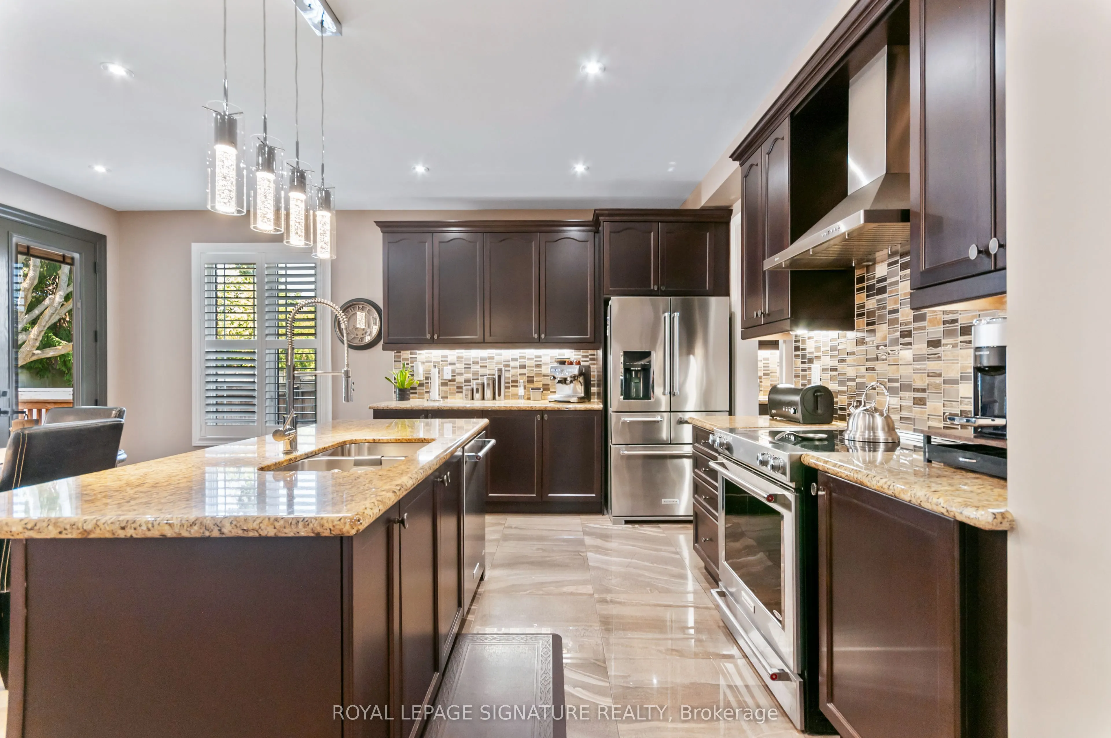 80 Sharpe Crescent