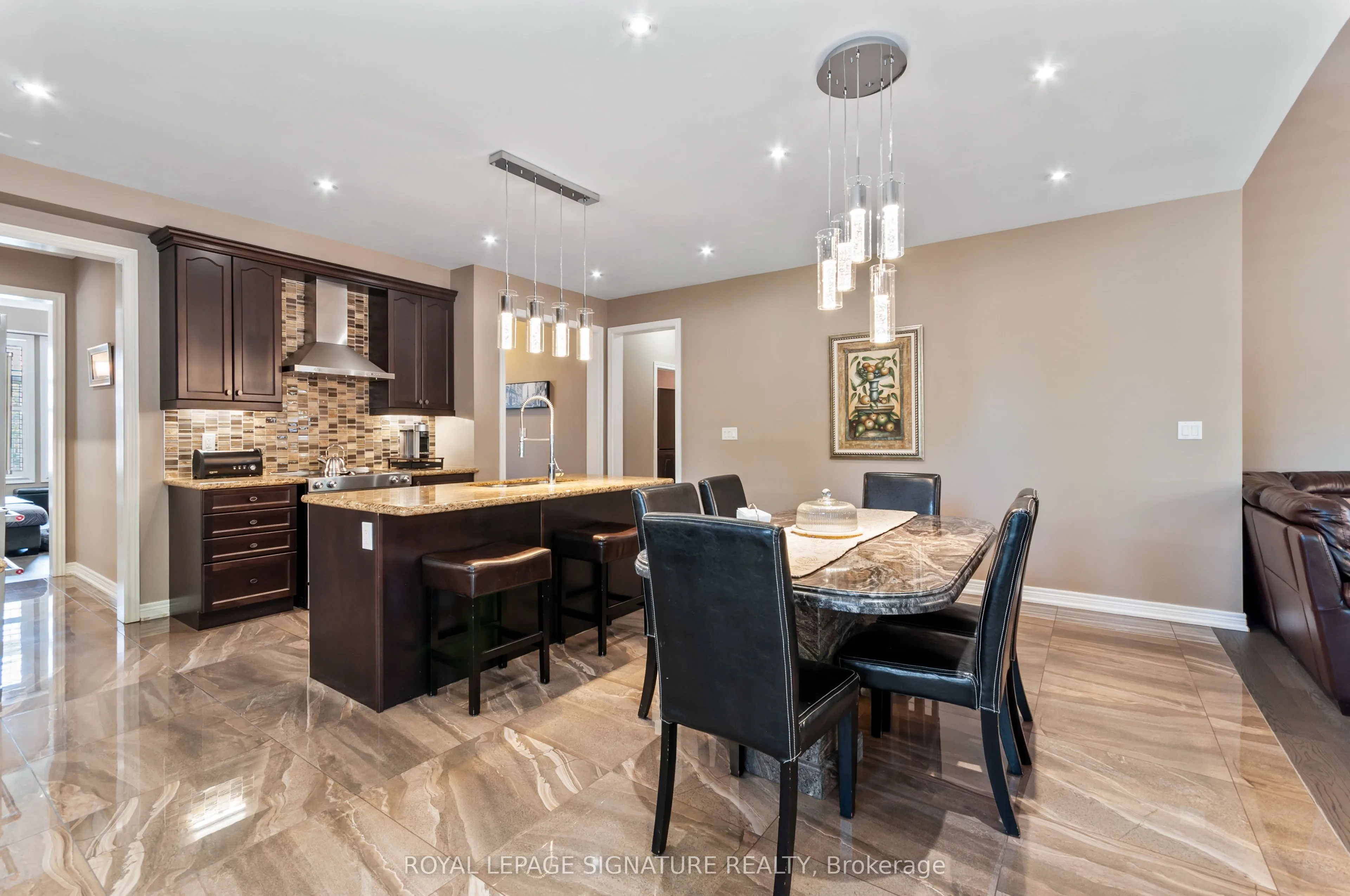 80 Sharpe Crescent