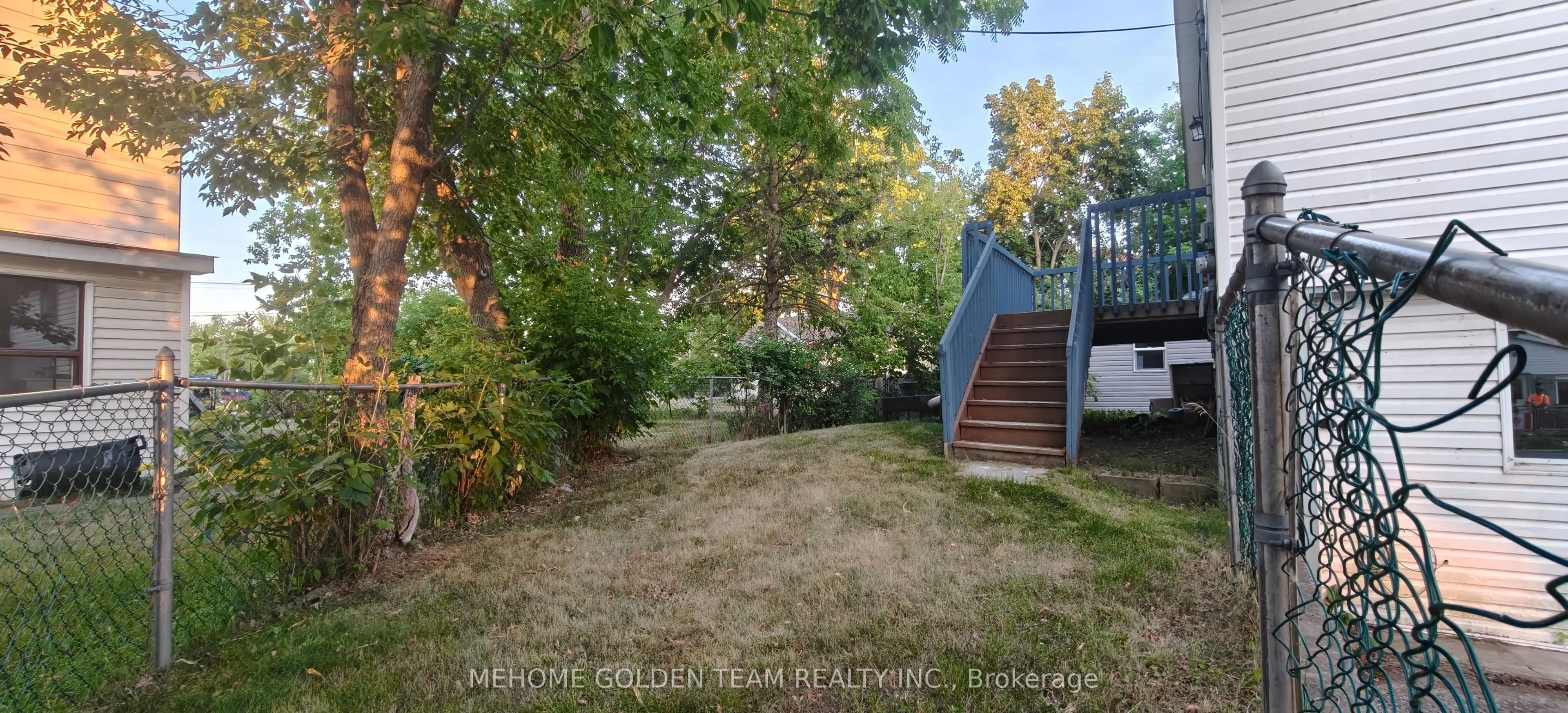 205 Pine Beach Drive, #Upper Unit