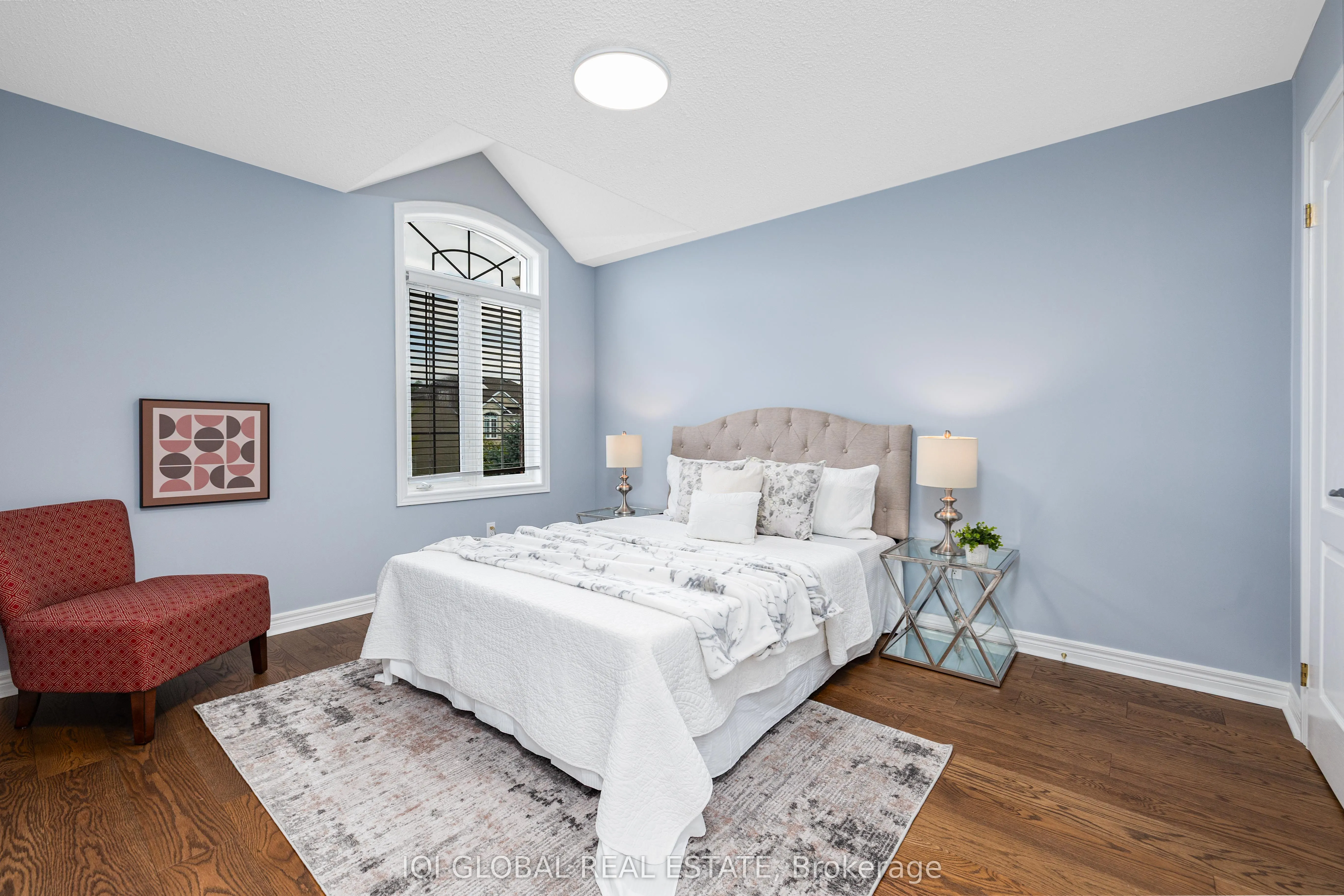 27 Valley Ridge Avenue