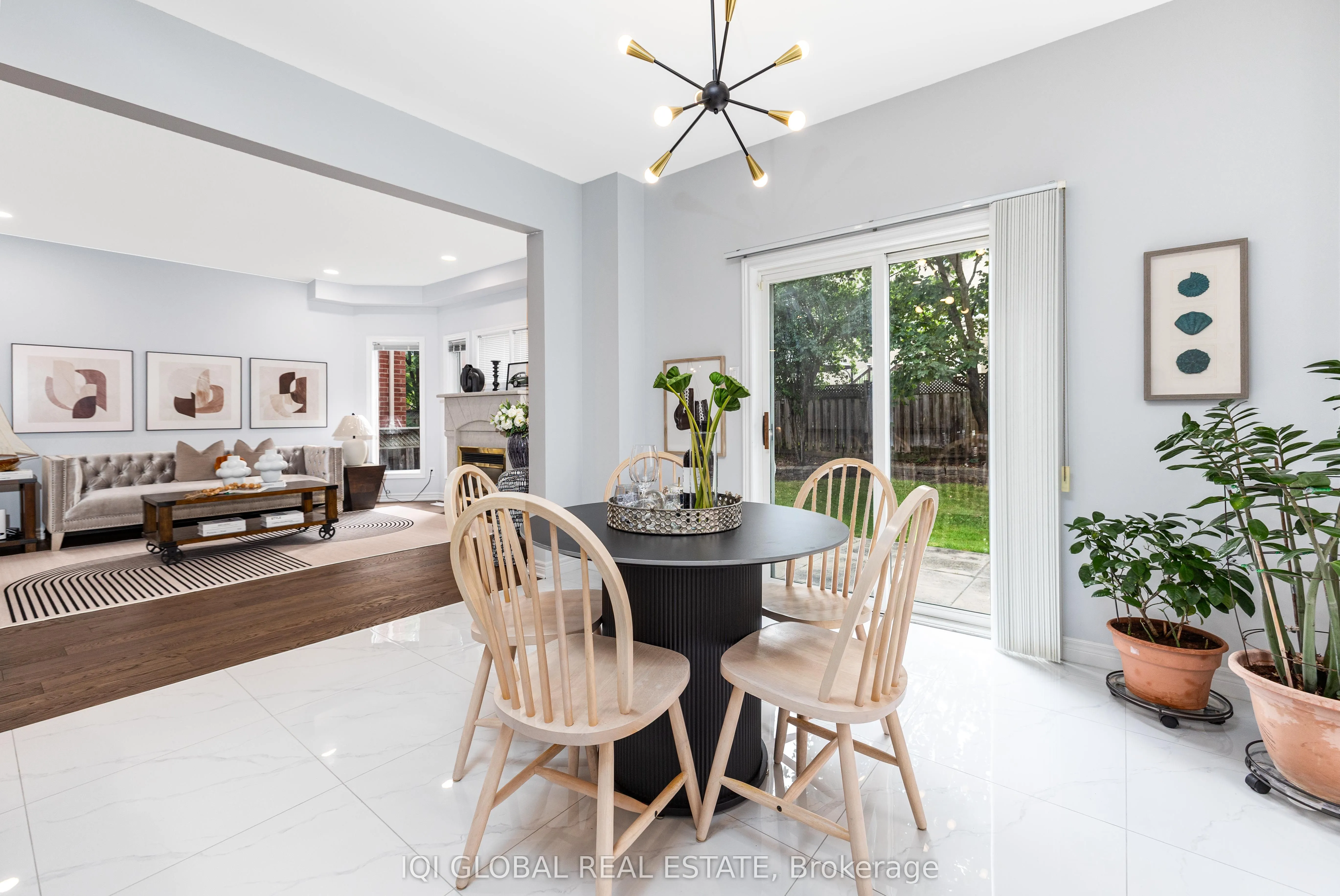 27 Valley Ridge Avenue