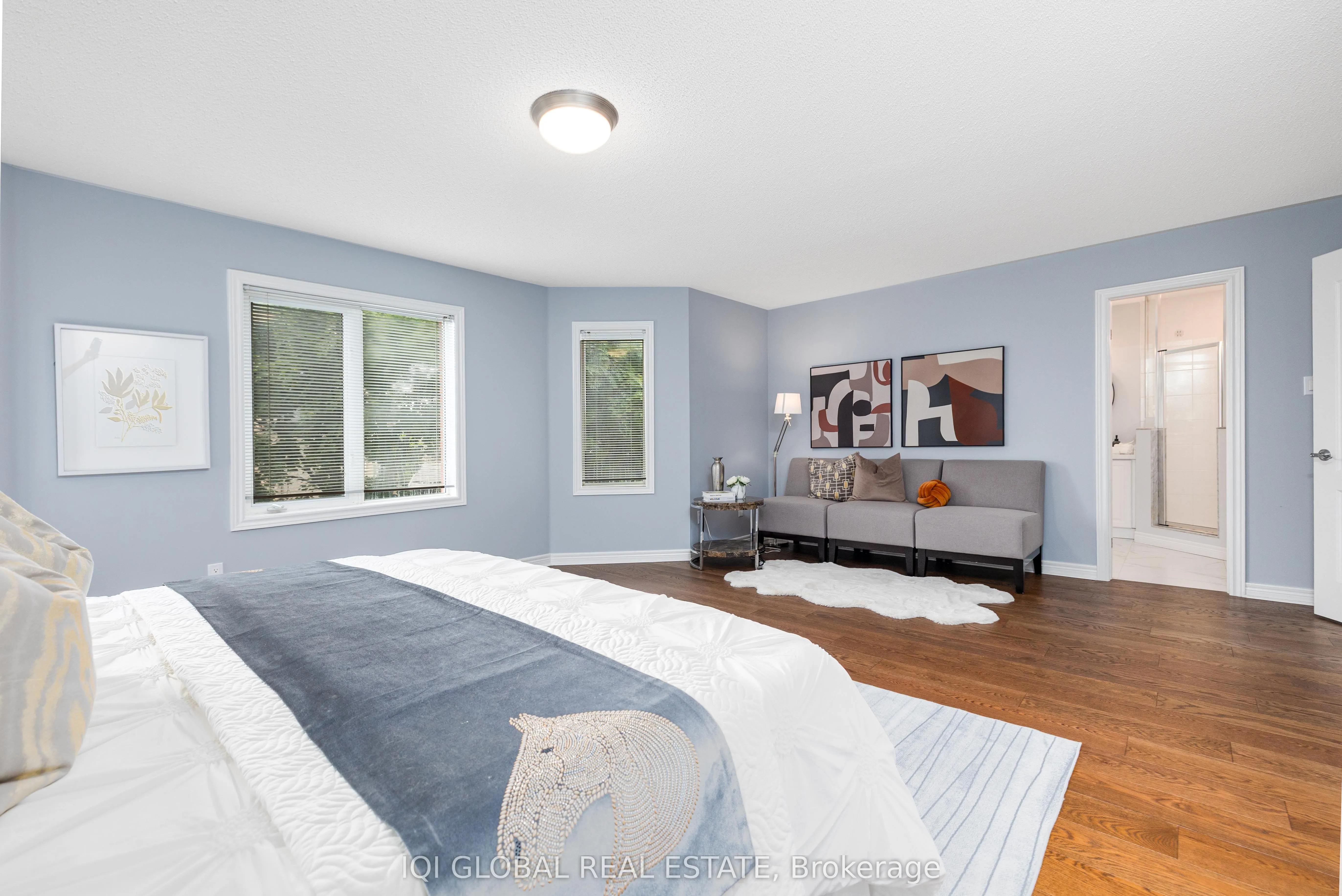 27 Valley Ridge Avenue