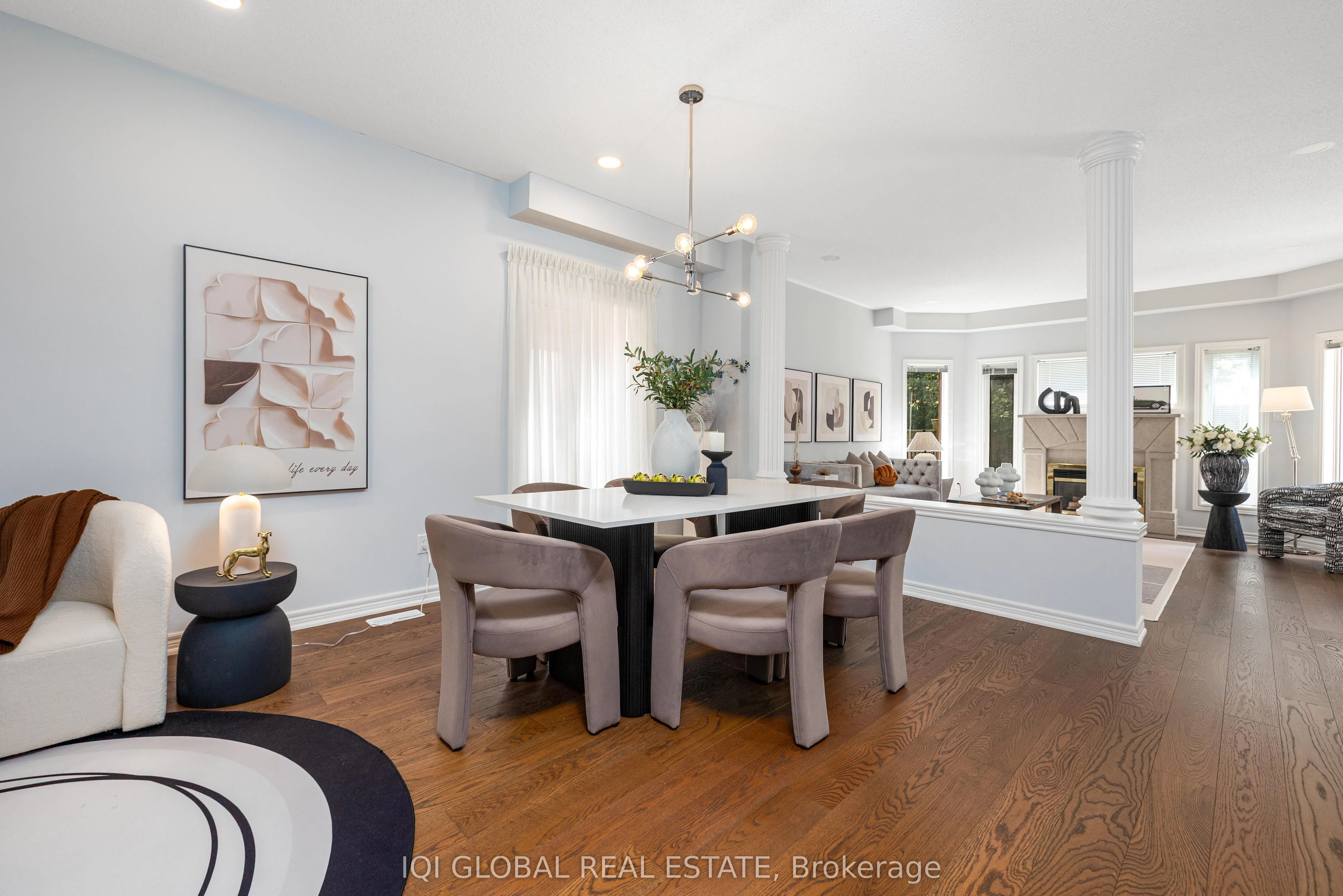 27 Valley Ridge Avenue