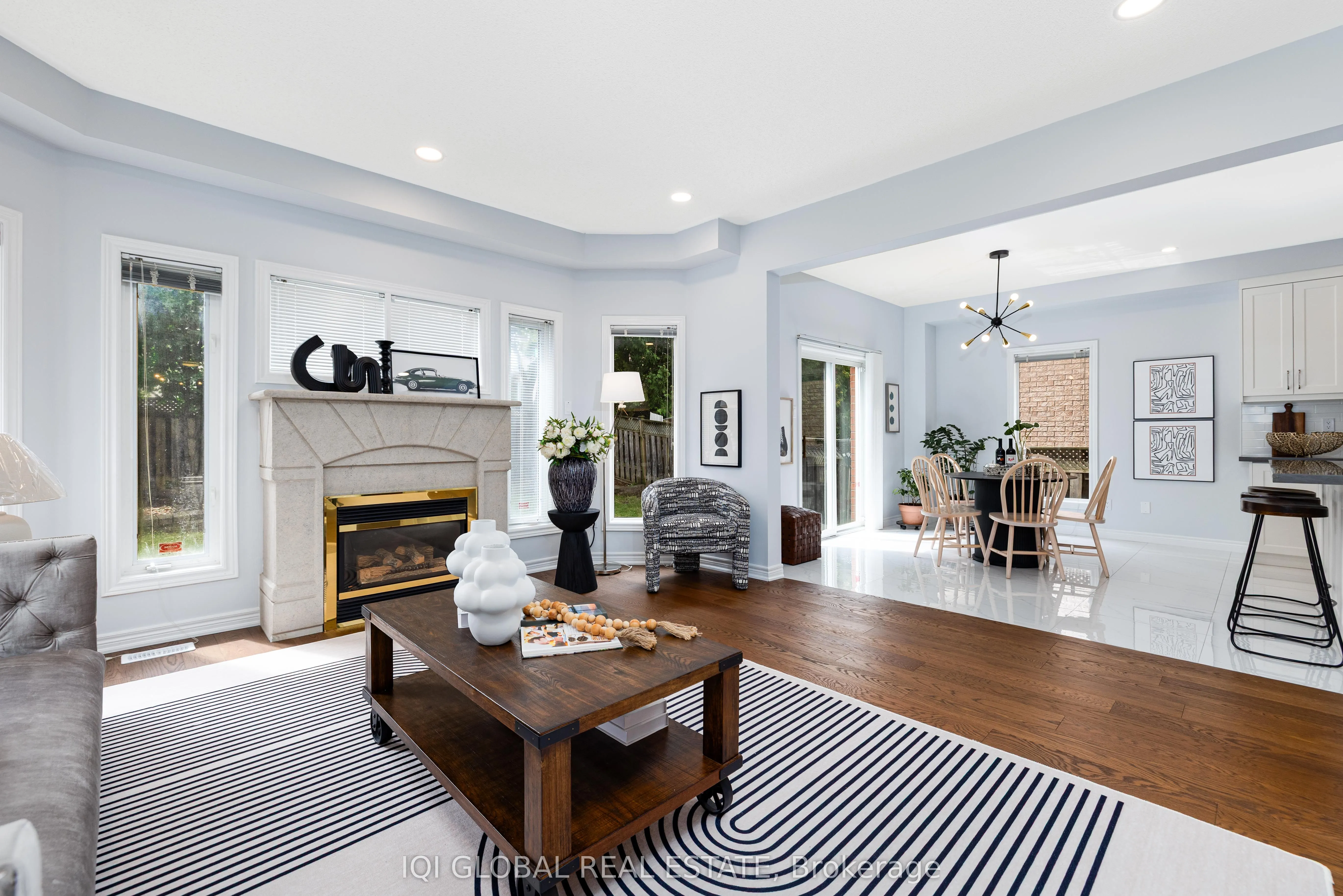 27 Valley Ridge Avenue