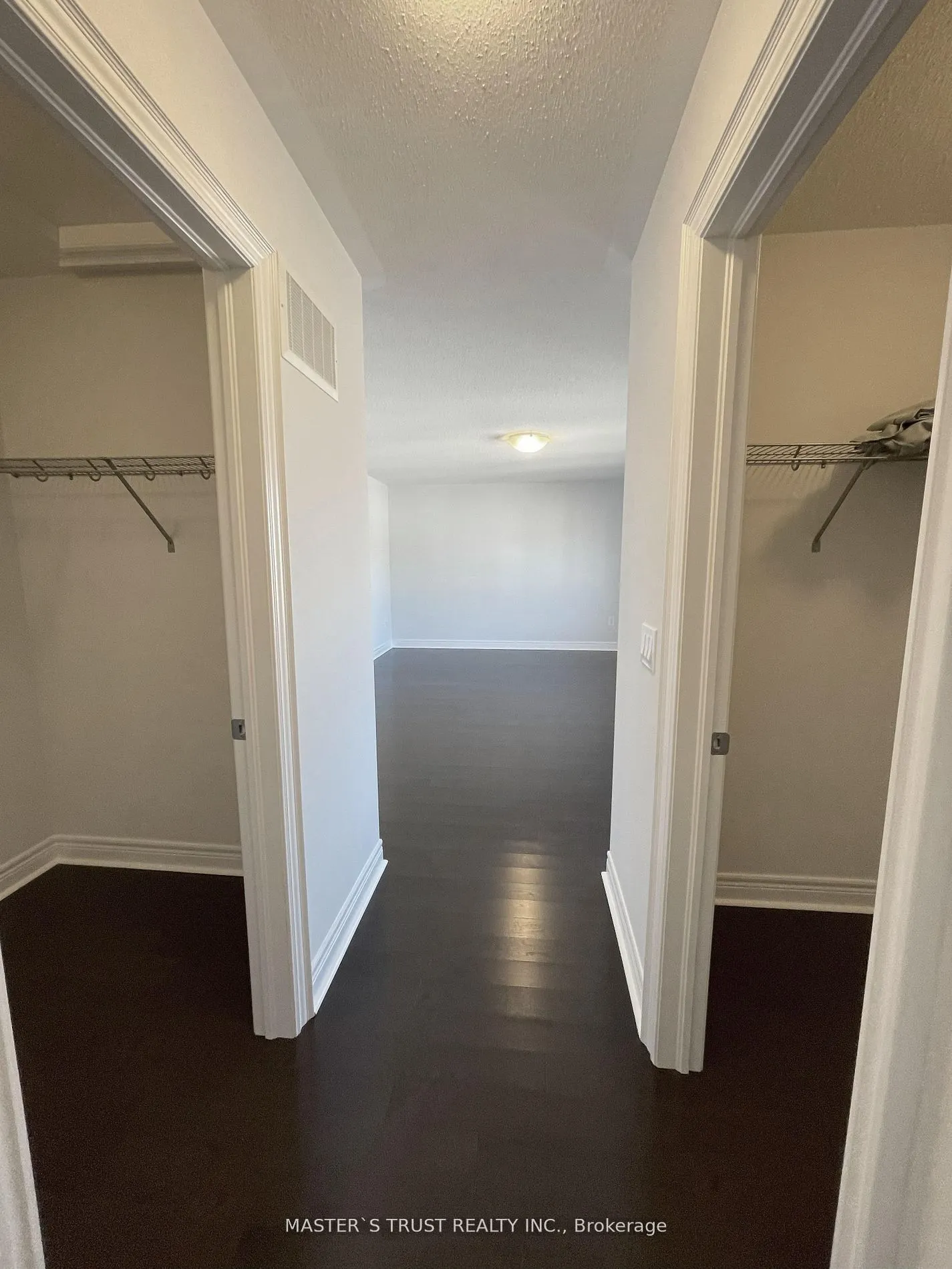 18 CLIFFORD FAIRBARN Drive
