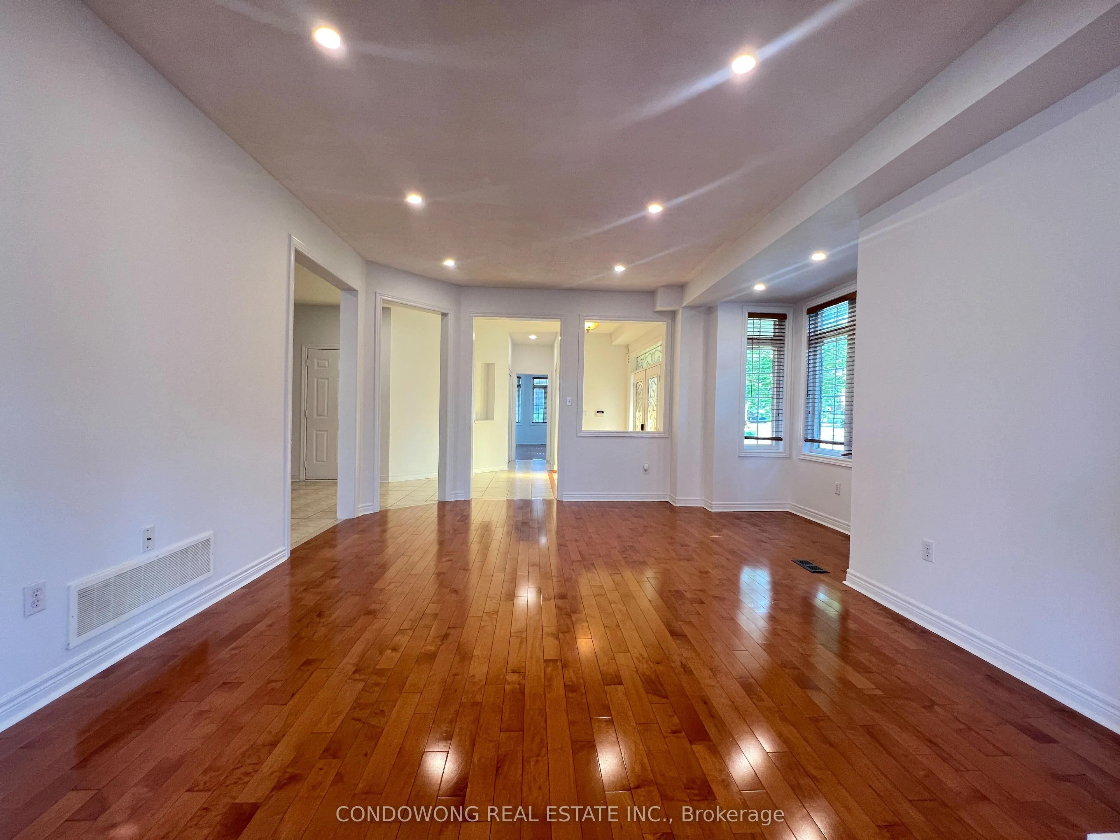 194 Autumn Hill Boulevard
