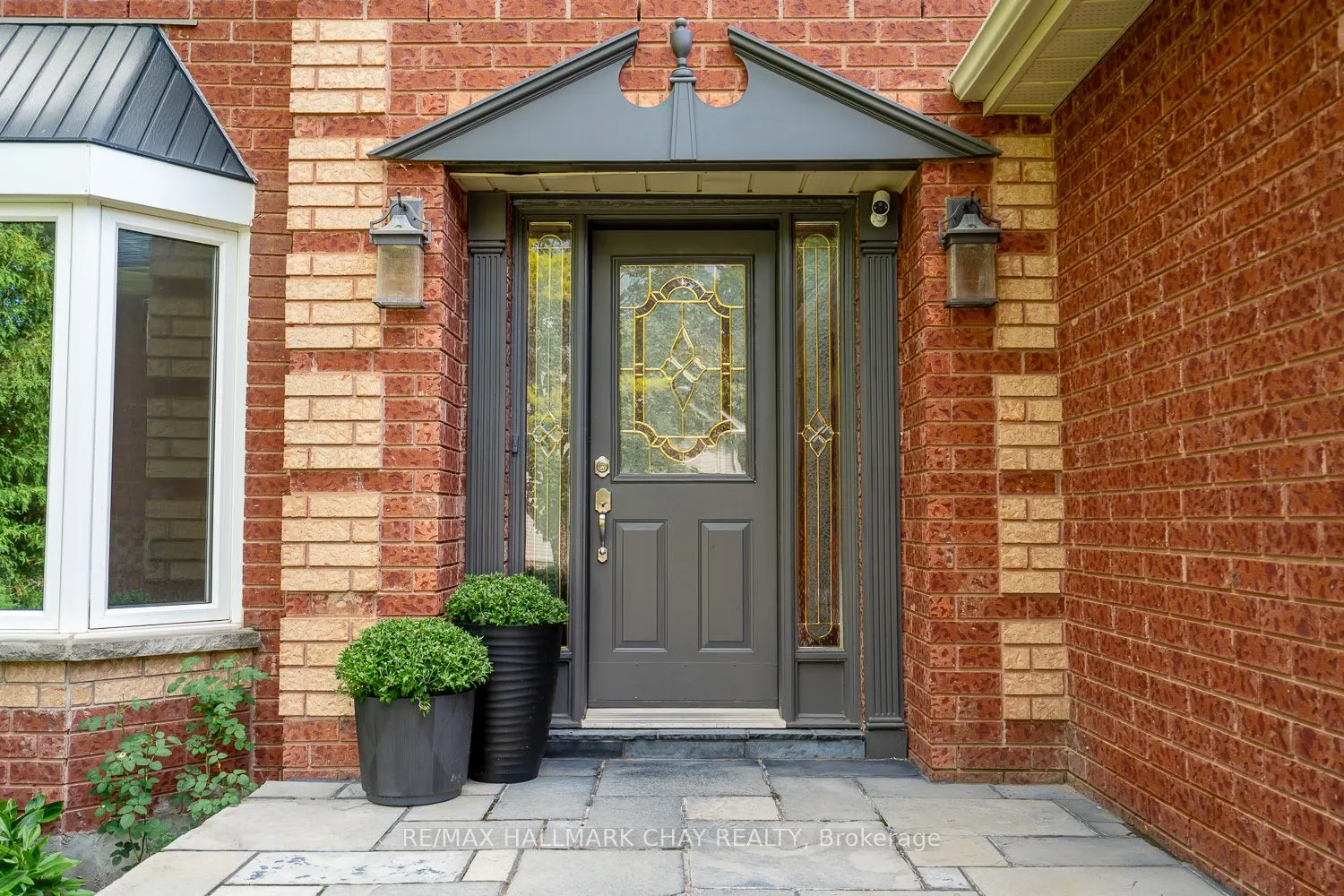 95 Banting Drive