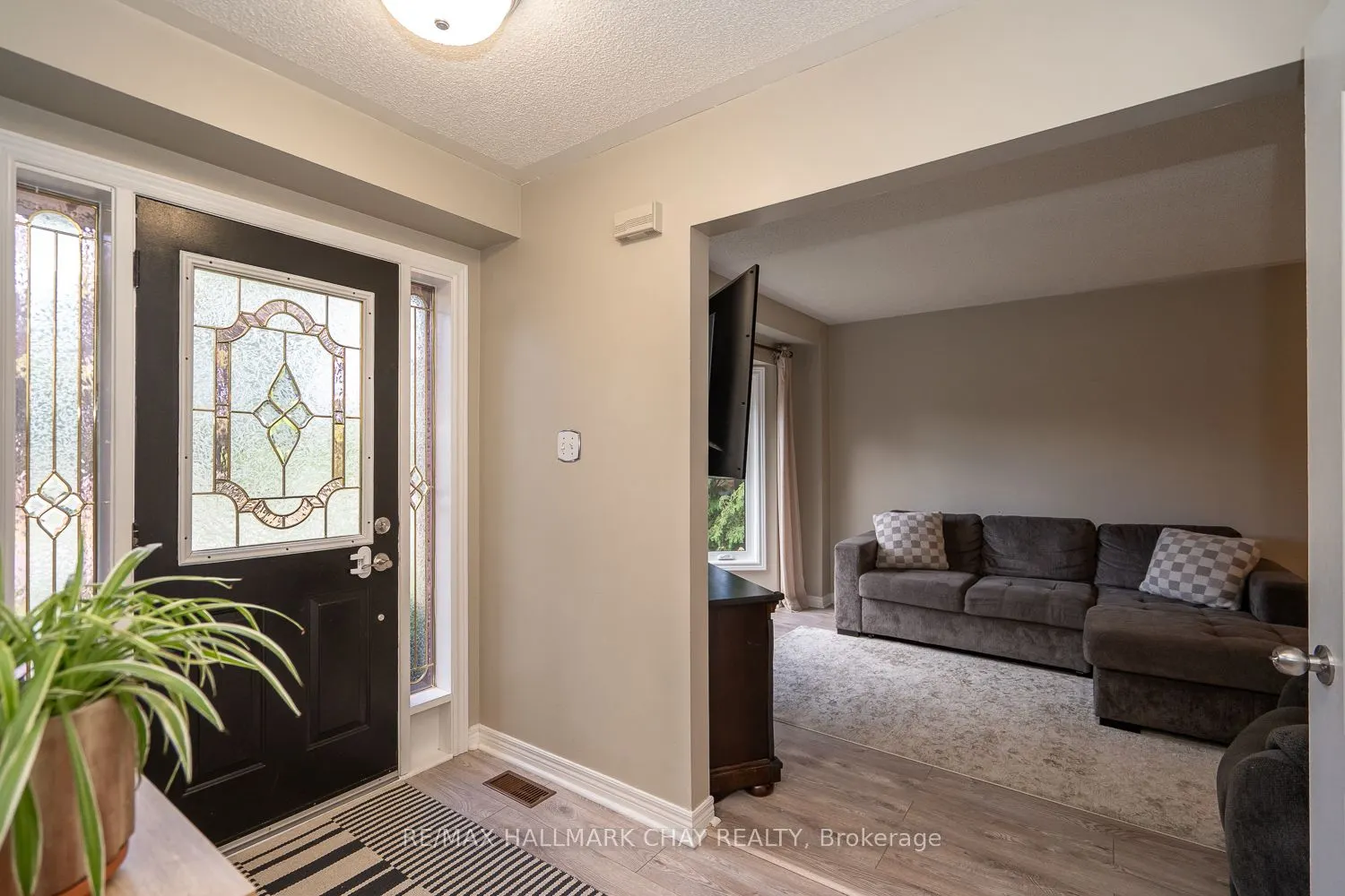 95 Banting Drive