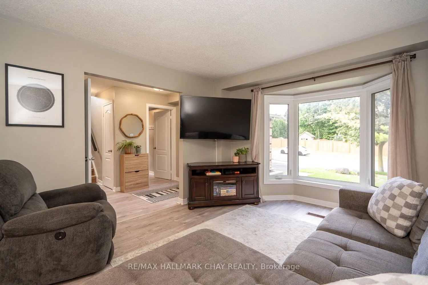 95 Banting Drive