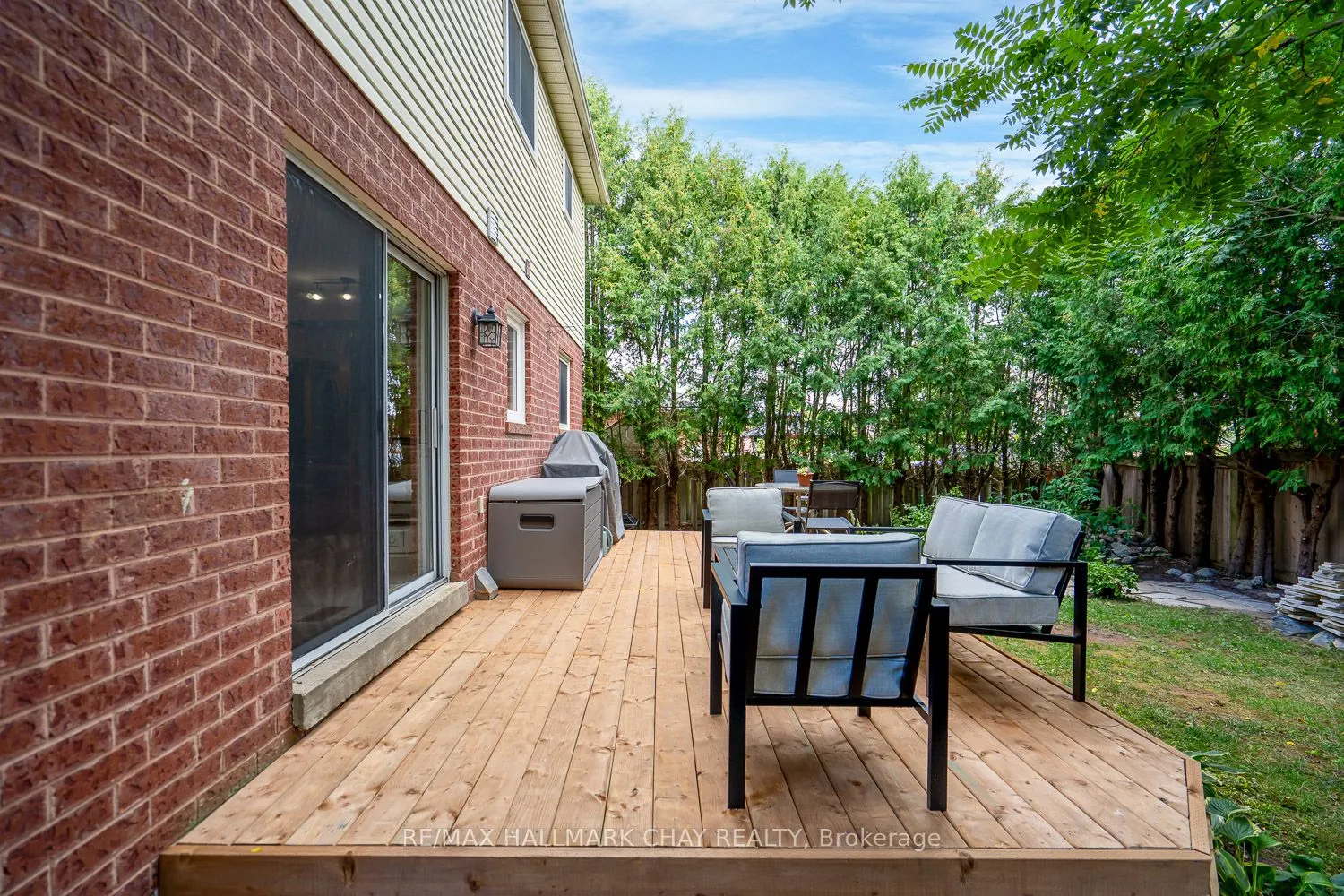 95 Banting Drive