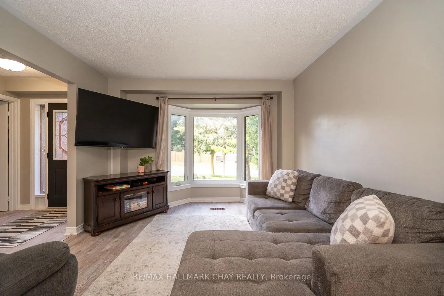 95 Banting Drive