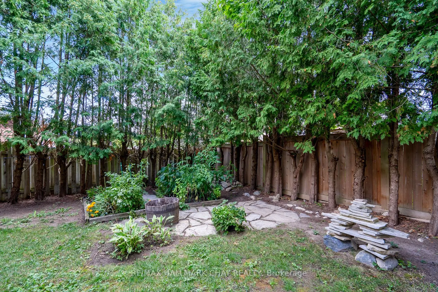 95 Banting Drive