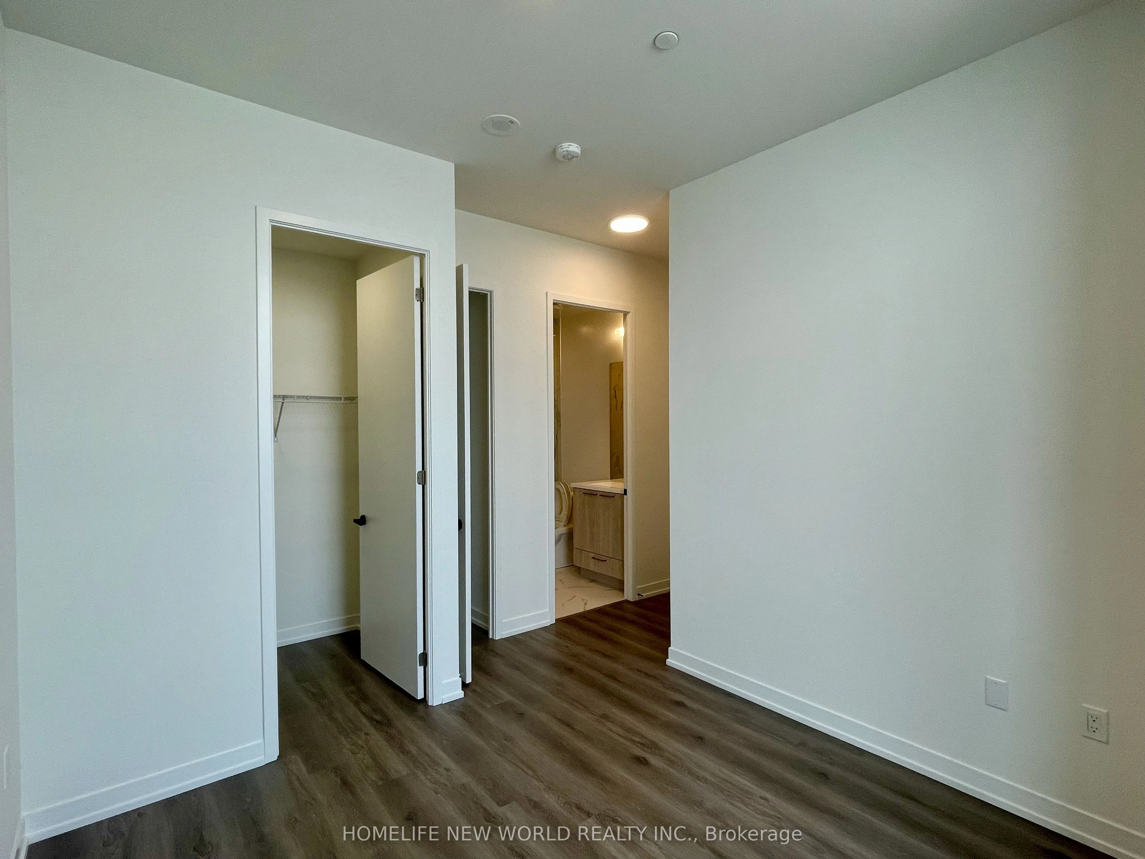 225 commerce Street, #PH106