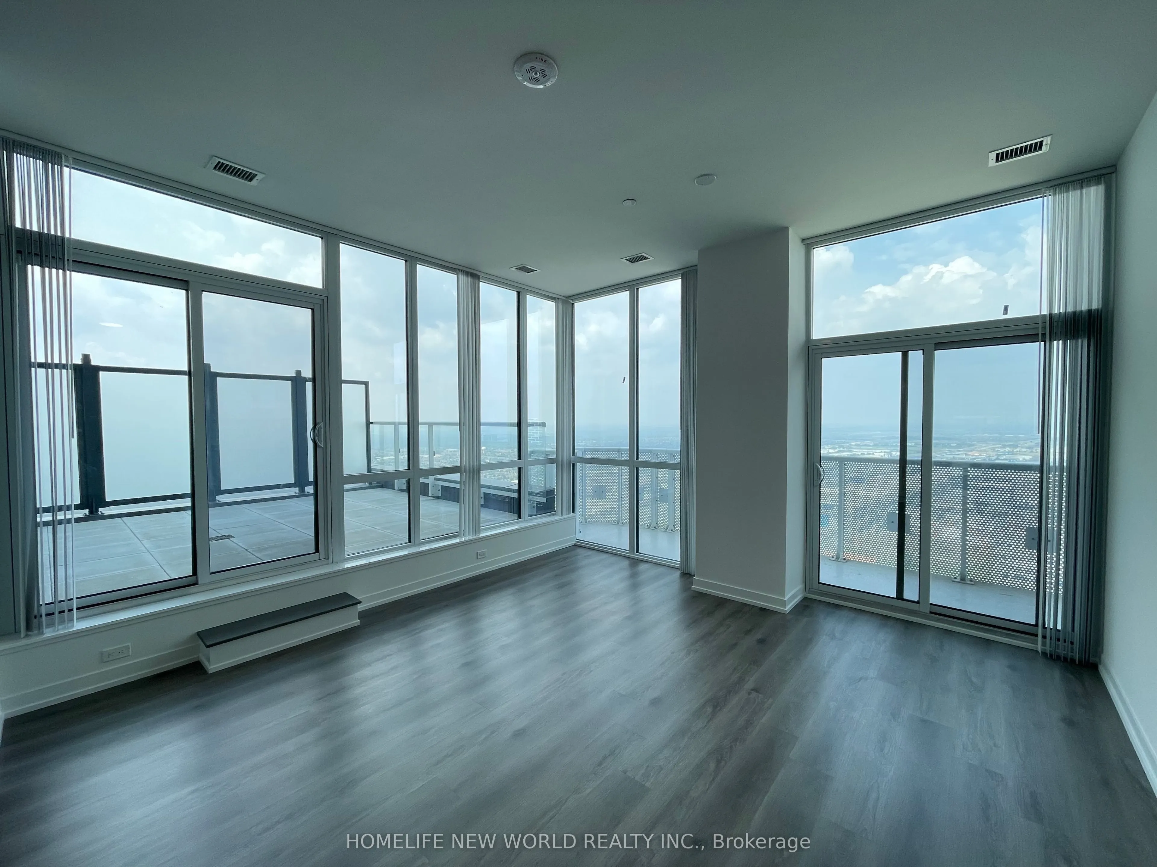 225 commerce Street, #PH106