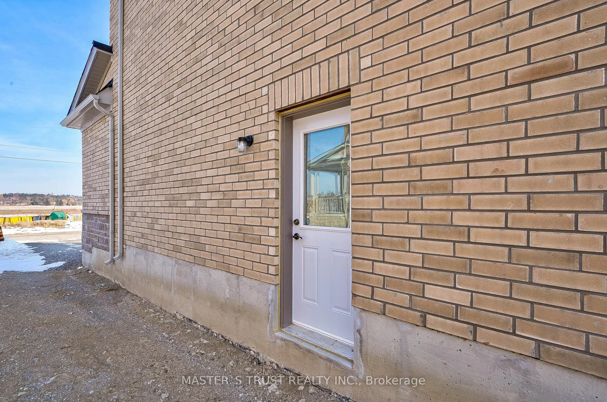 126 Lorne Thomas Place