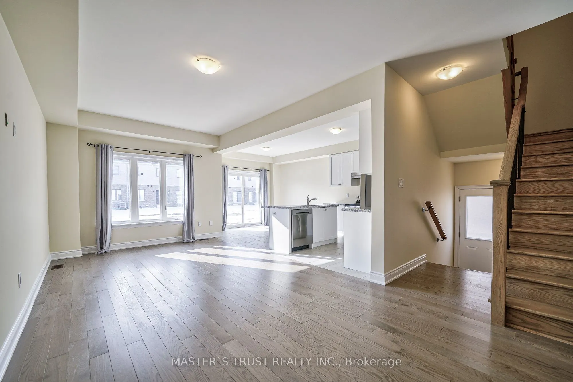126 Lorne Thomas Place